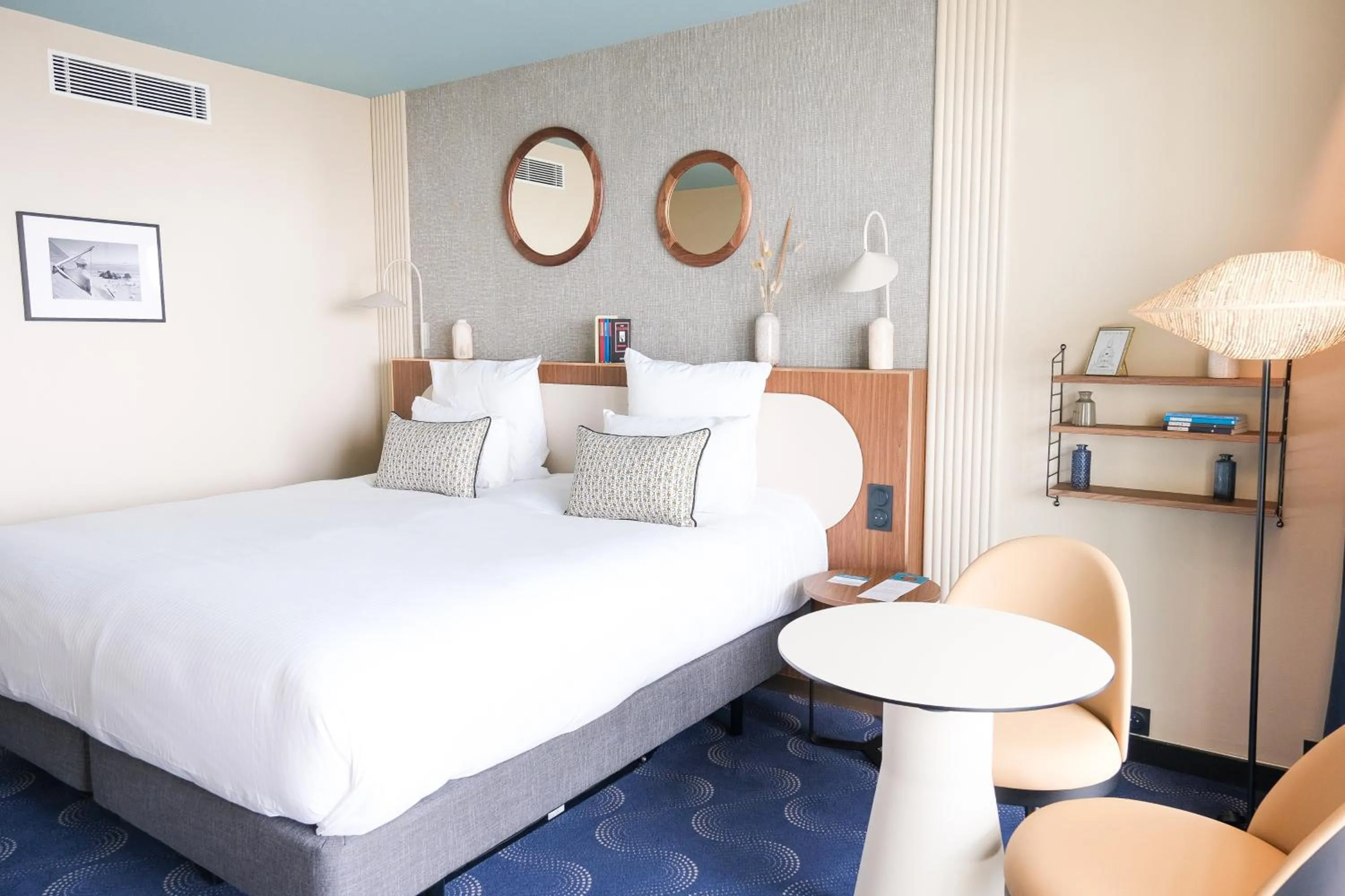 Photo of the whole room, Bed in Thalazur Royan - Hôtel & Spa