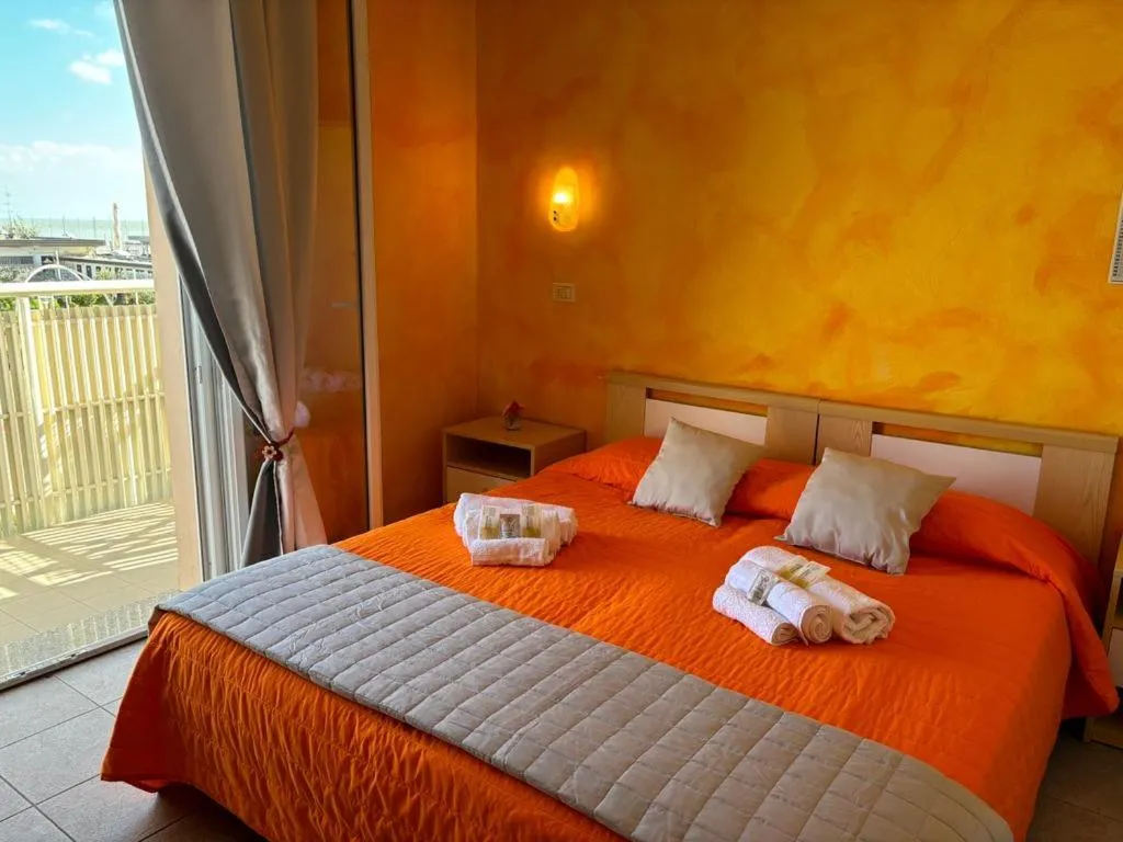 Bed in Residence Summer Dream