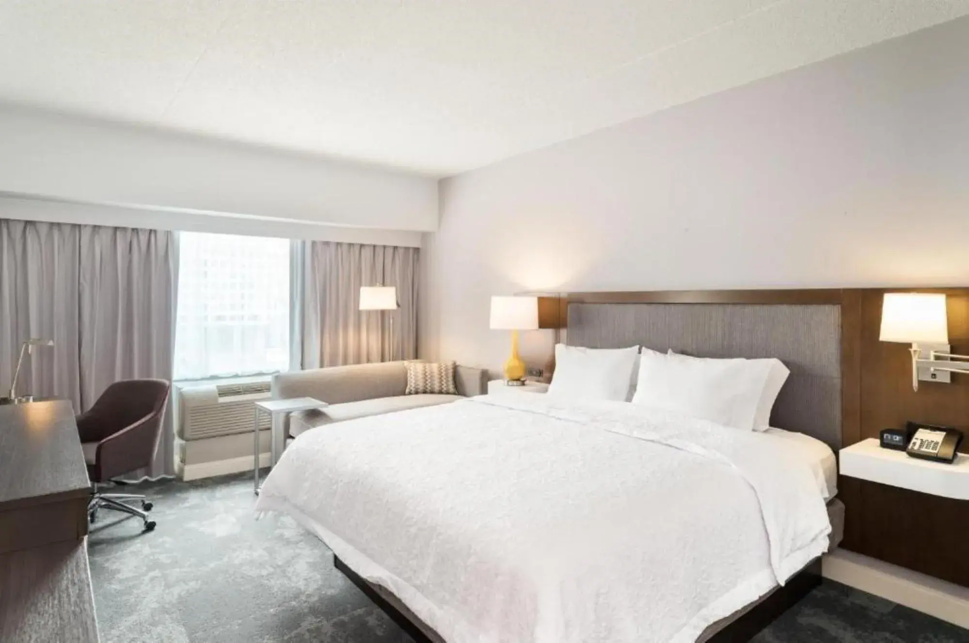 King Room - Mobility Access/Non-Smoking in Hampton Inn Philadelphia Center City-Convention Center King Room - Mobility Access/Non-Smoking in Hampton Inn Philadelphia Center City-Convention Center