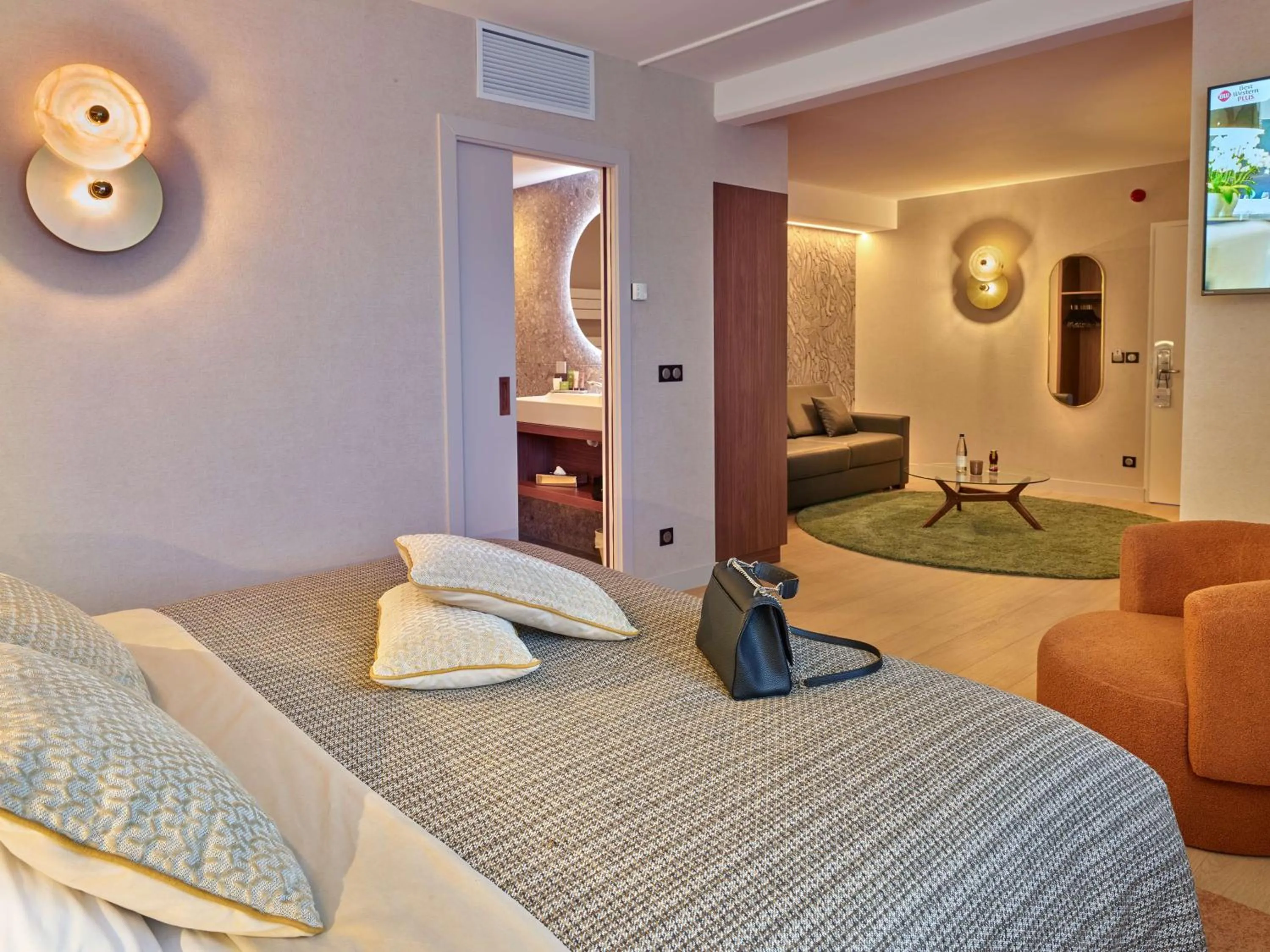 Photo of the whole room, Bed in Best Western Plus Metz Technopole