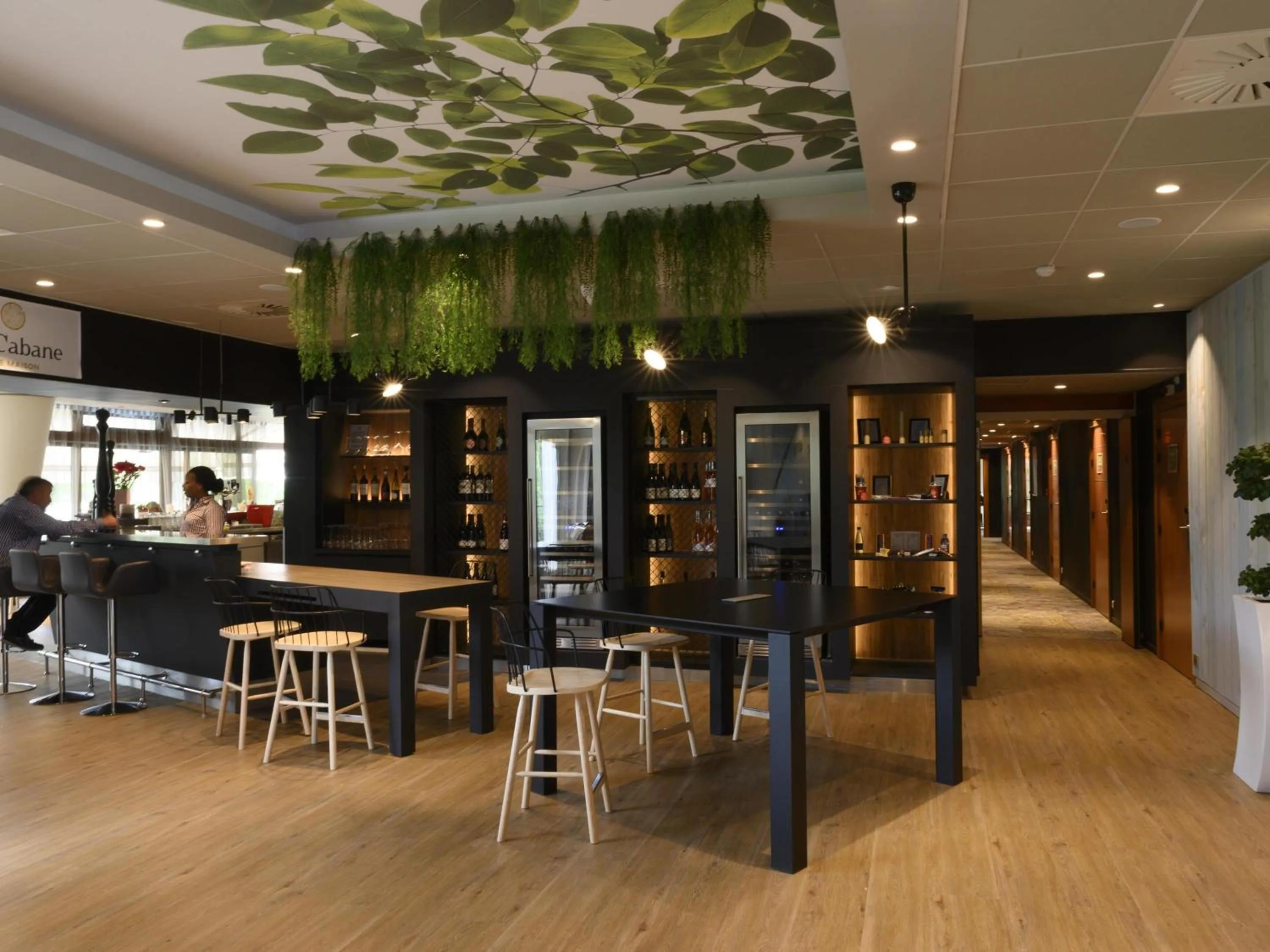 Restaurant/places to eat in Novotel Paris Créteil Le Lac