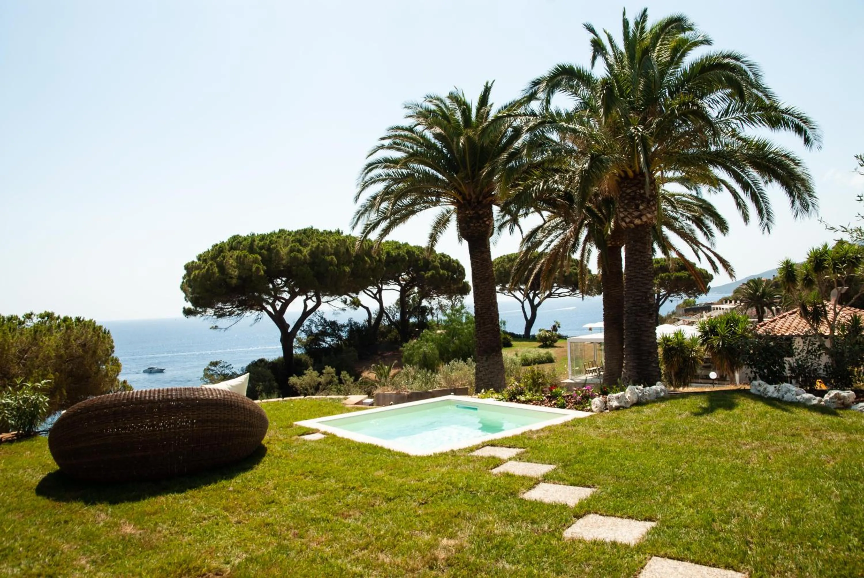 Garden in Resort Capo Bianco
