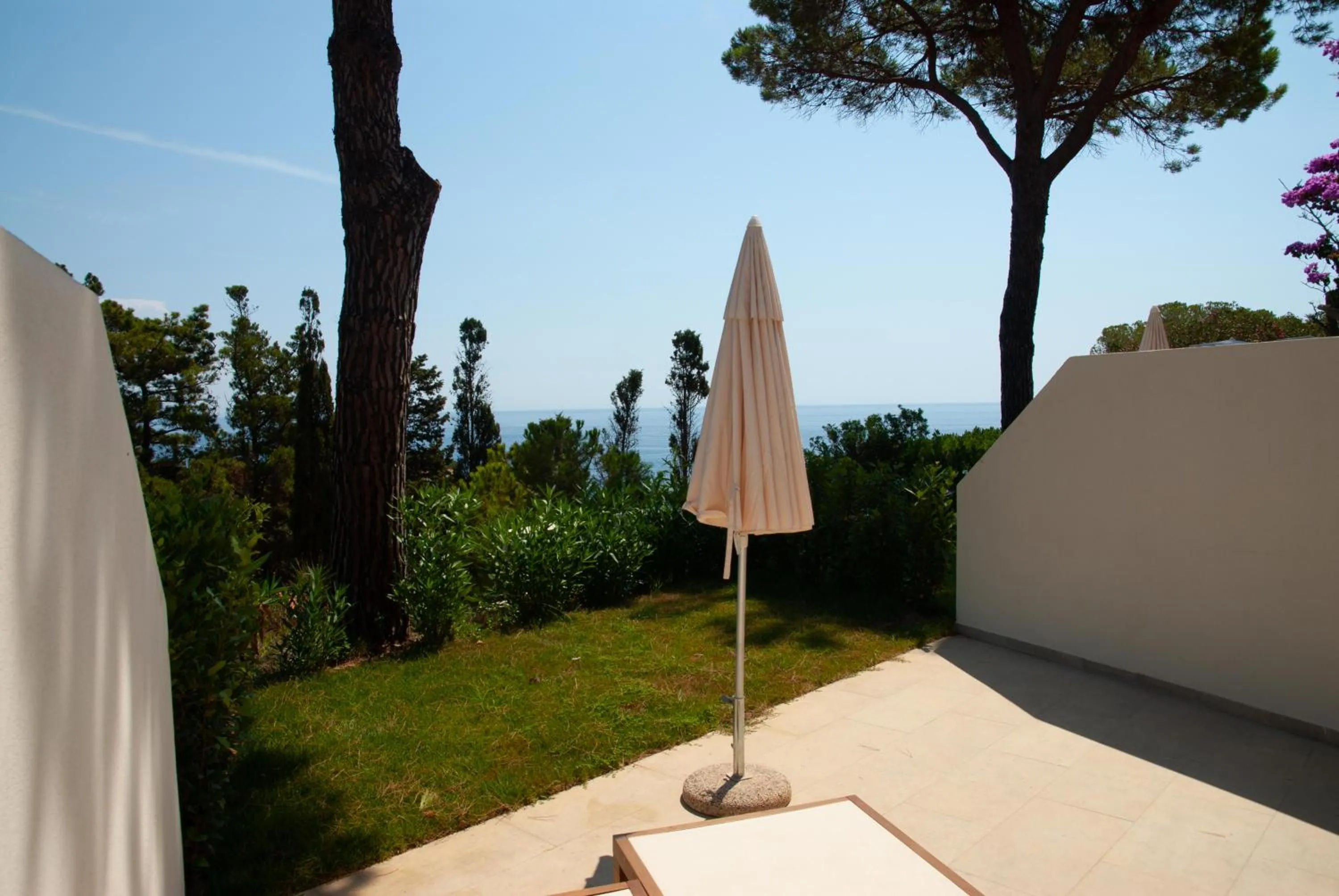 Garden in Resort Capo Bianco