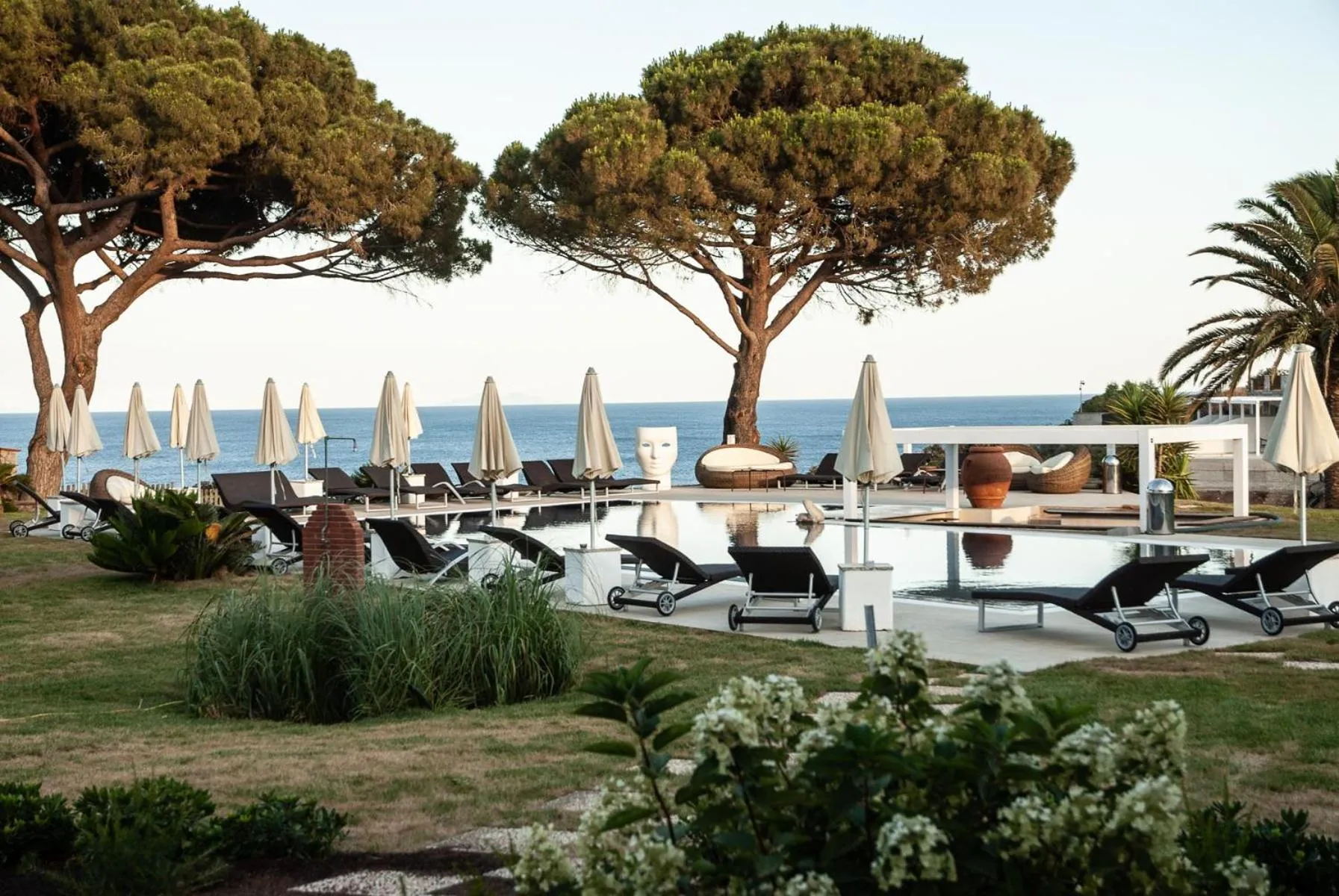 Swimming pool in Resort Capo Bianco