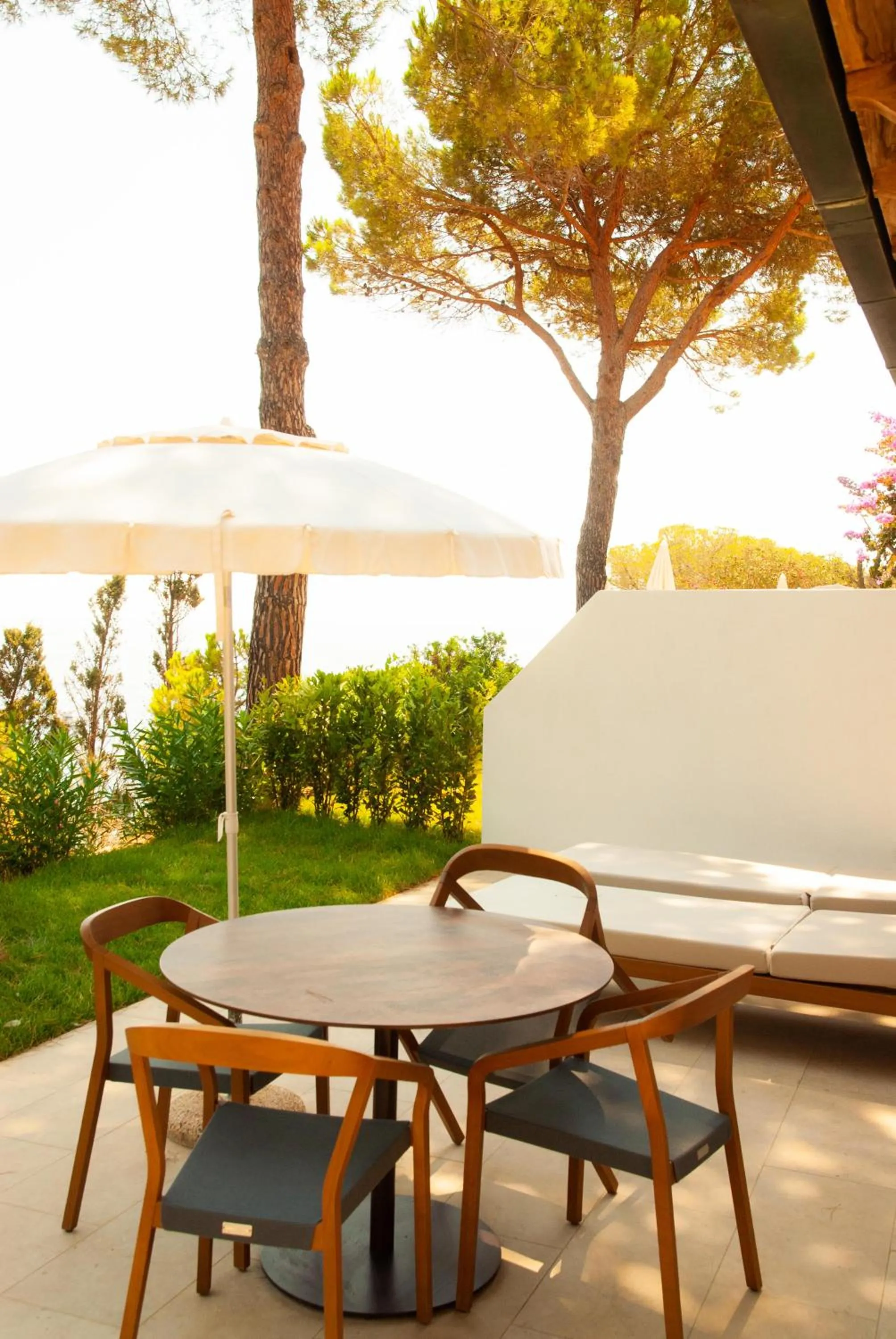 Garden view in Resort Capo Bianco