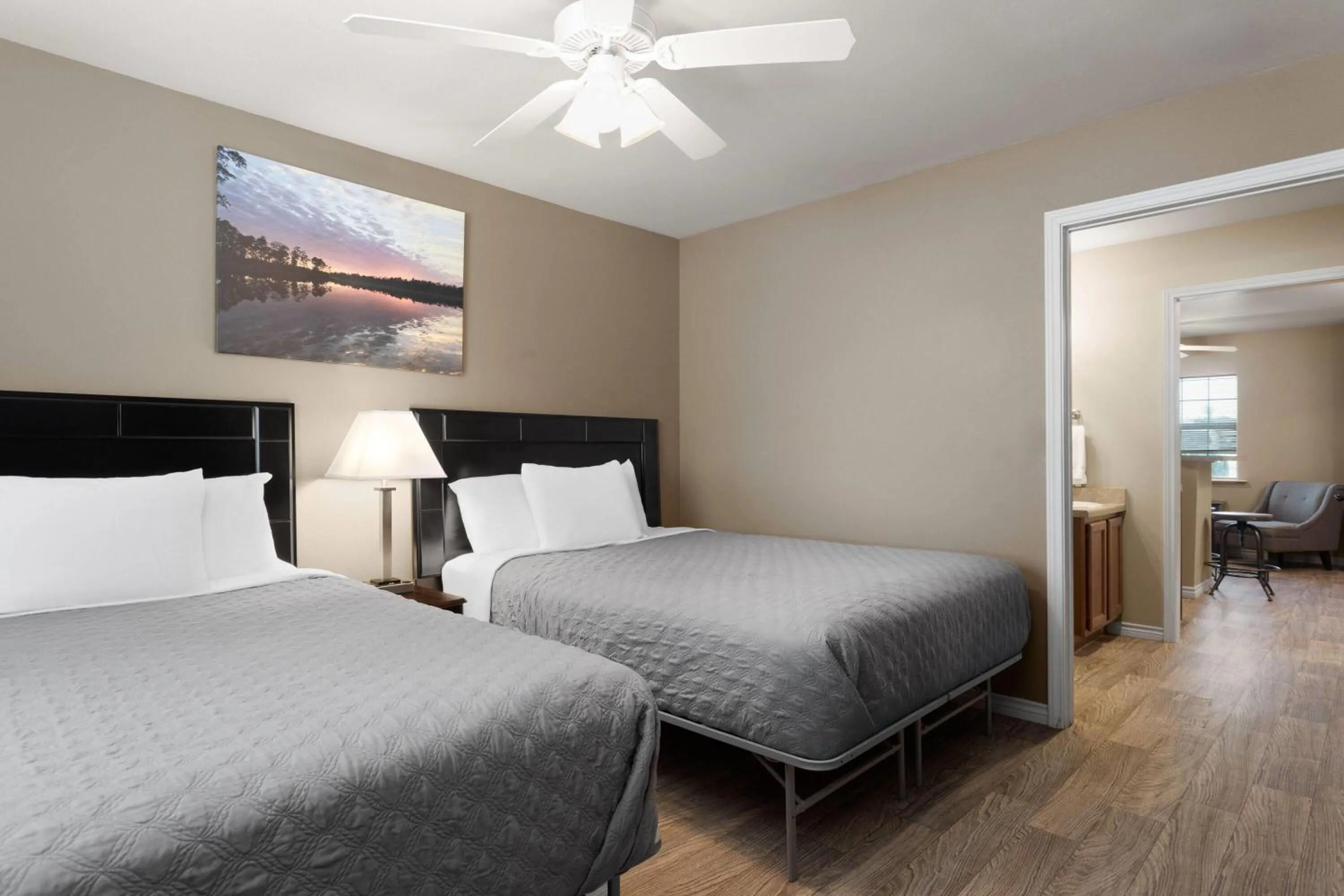 Photo of the whole room, Bed in Eagle's Den Suites Andrews a Travelodge by Wyndham