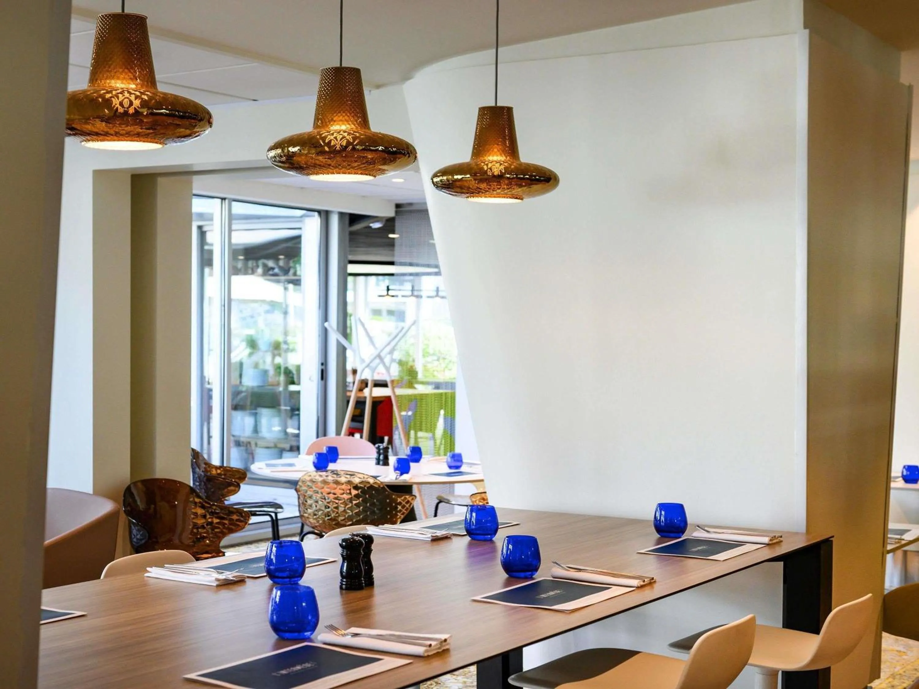 Restaurant/places to eat in Hotel Novotel Evry Courcouronnes