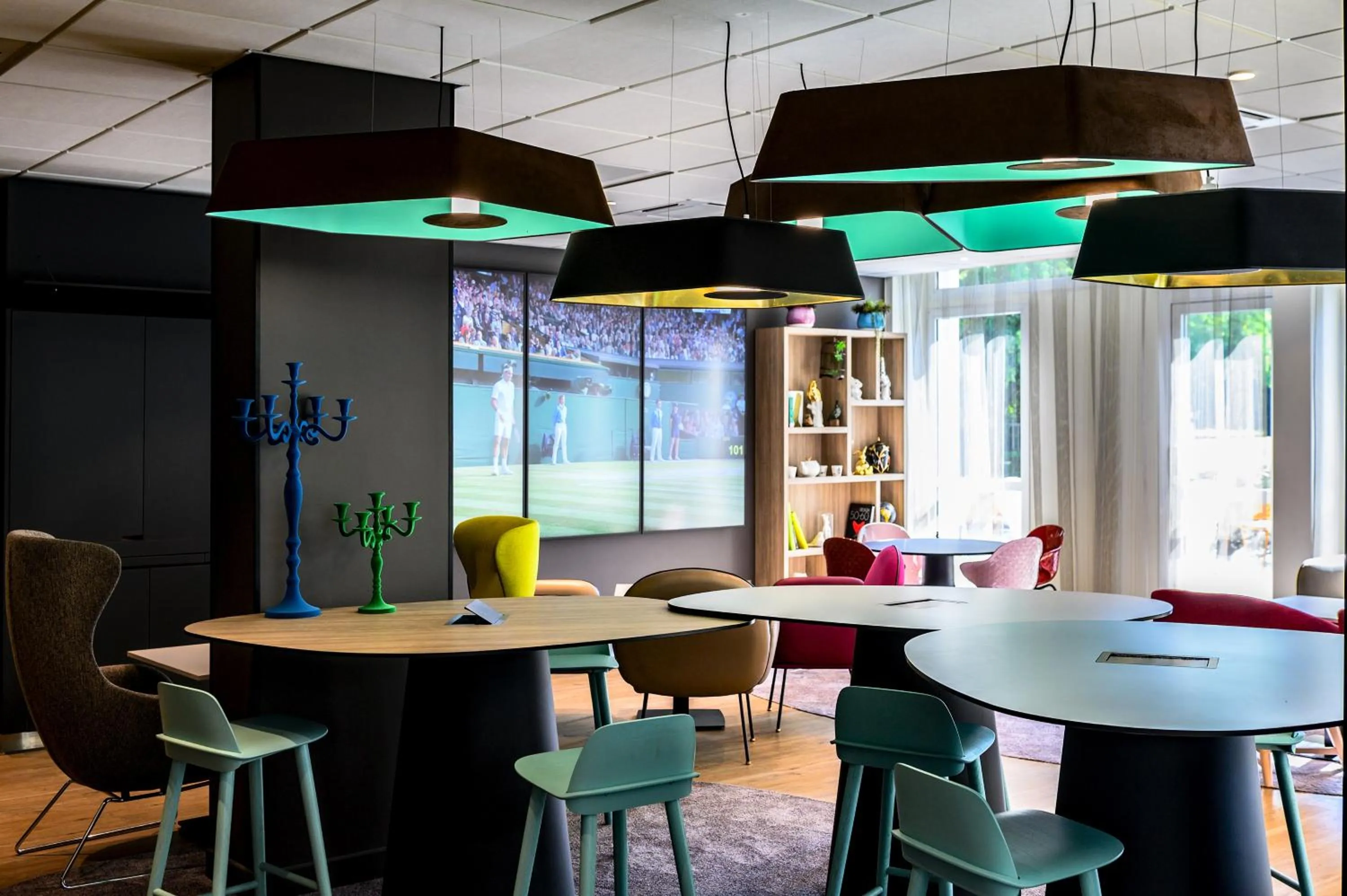 Restaurant/places to eat in Hotel Novotel Evry Courcouronnes