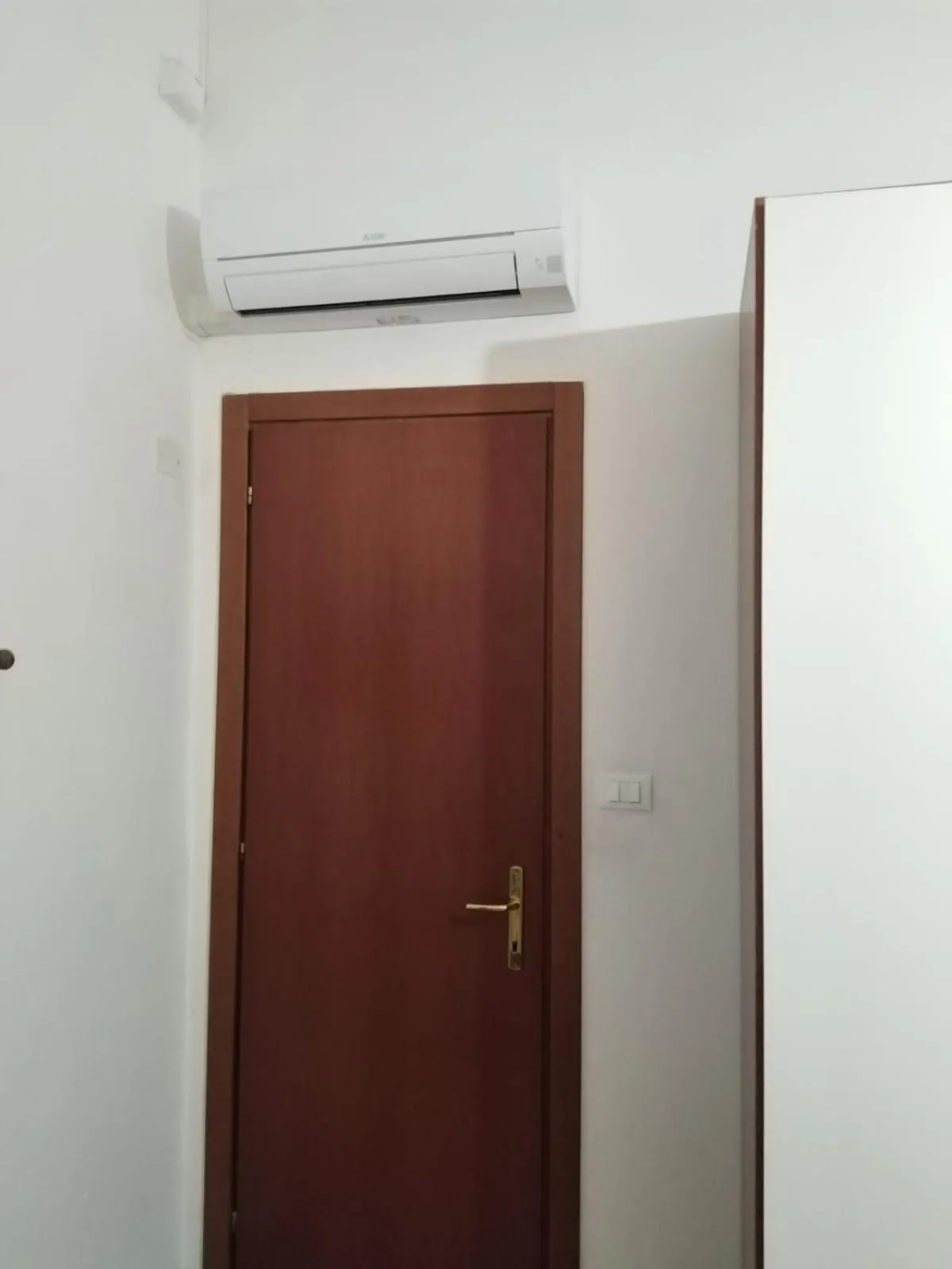 Albergo Cavour SELF CHECK-IN