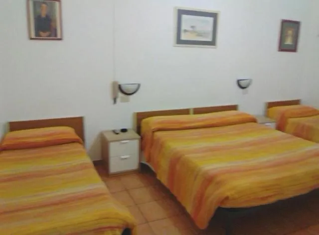 Photo of the whole room in Albergo Cavour SELF CHECK-IN