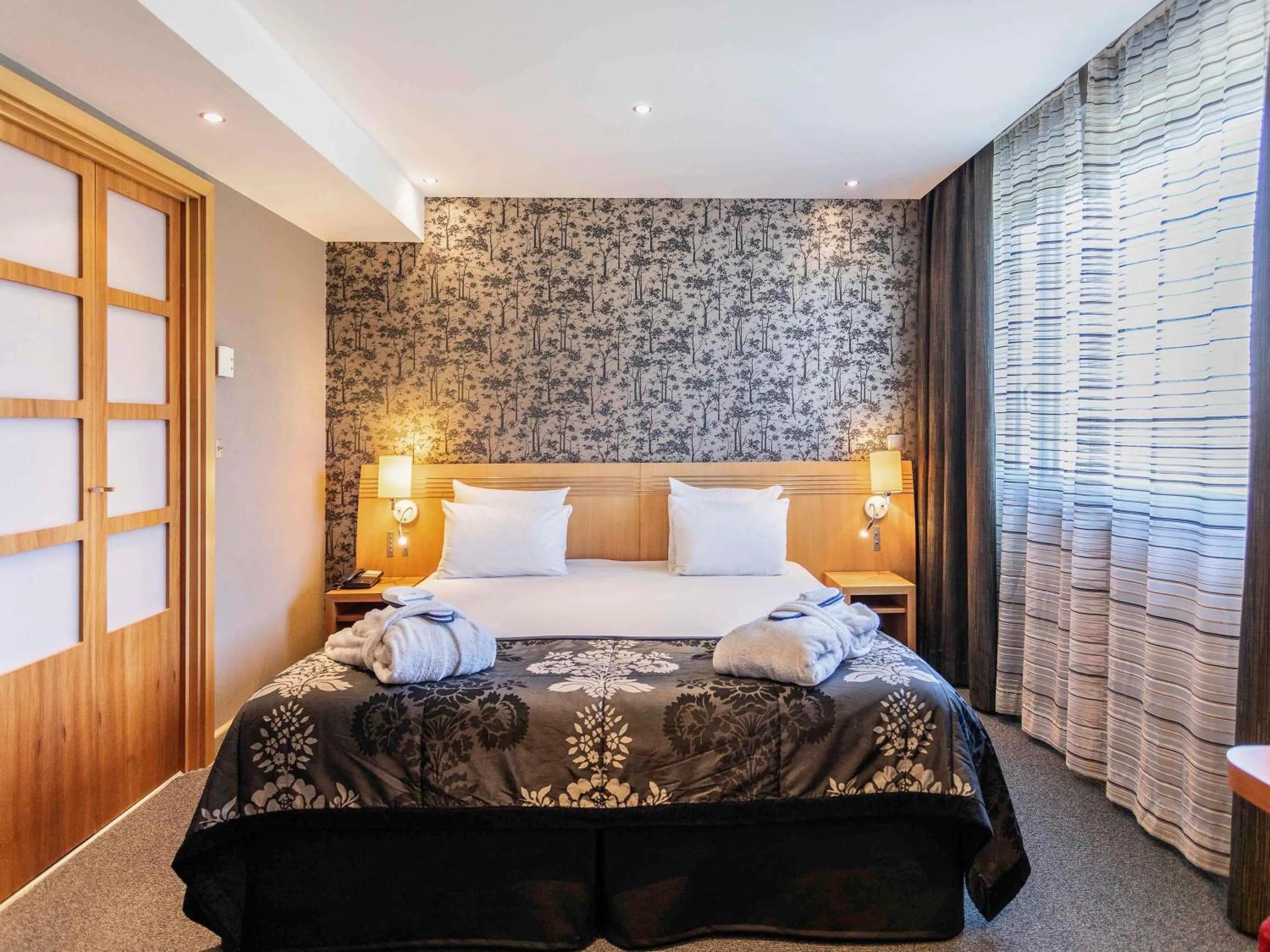 Bedroom, Bed in Novotel Valence Sud