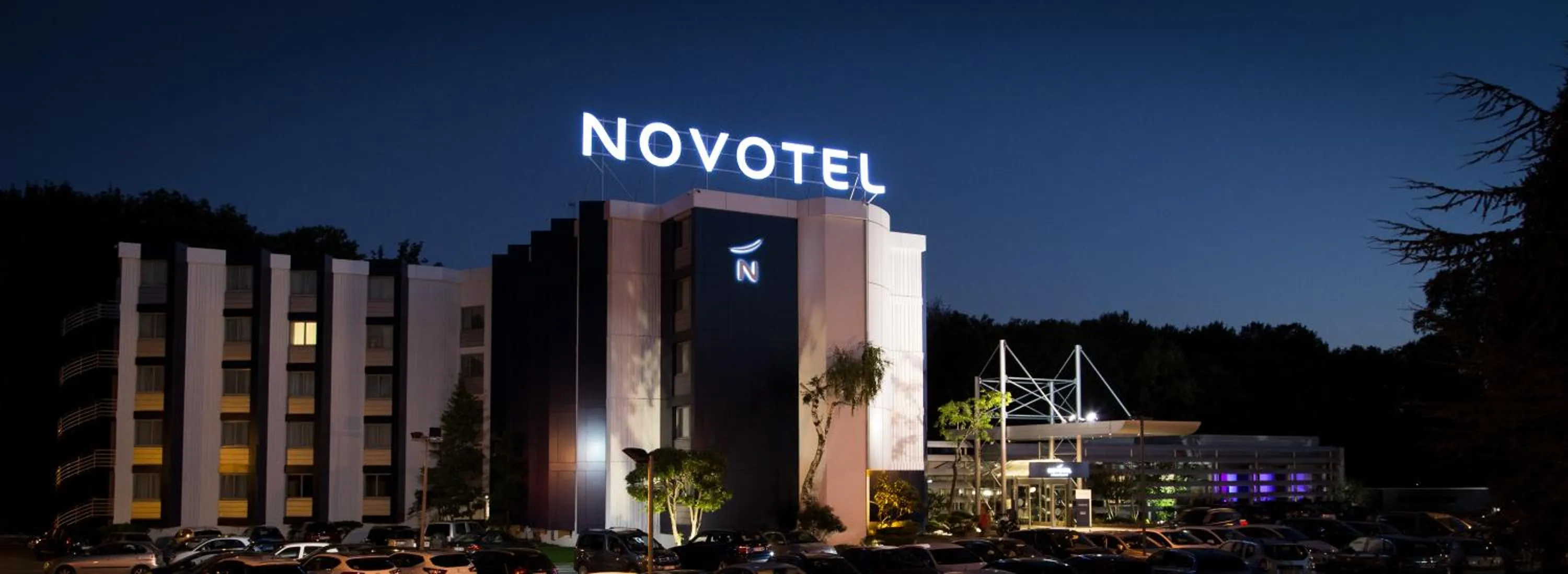 Facade/entrance in Novotel Valence Sud