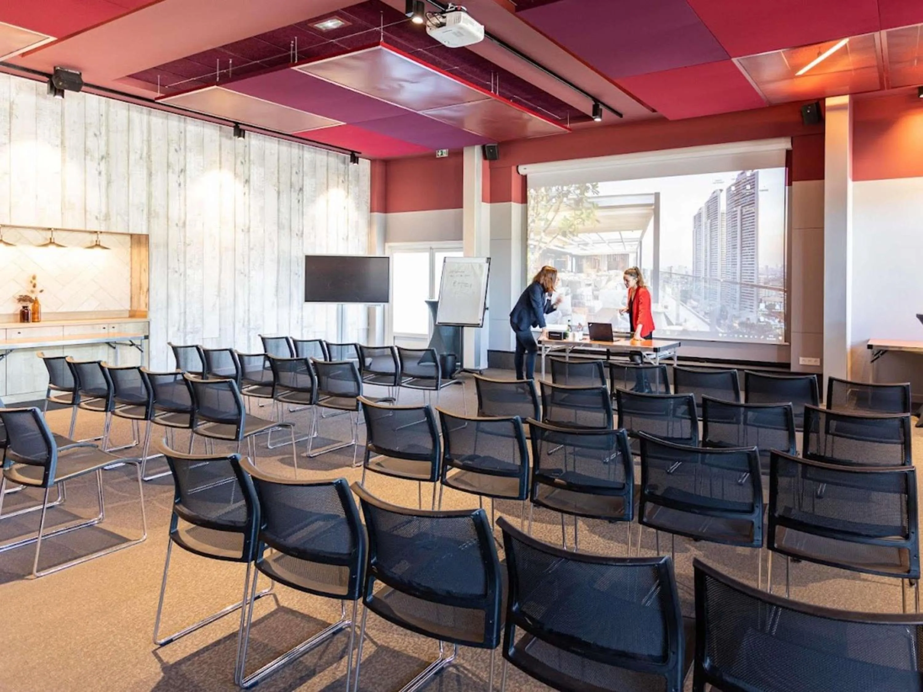 Meeting/conference room in Novotel Valence Sud