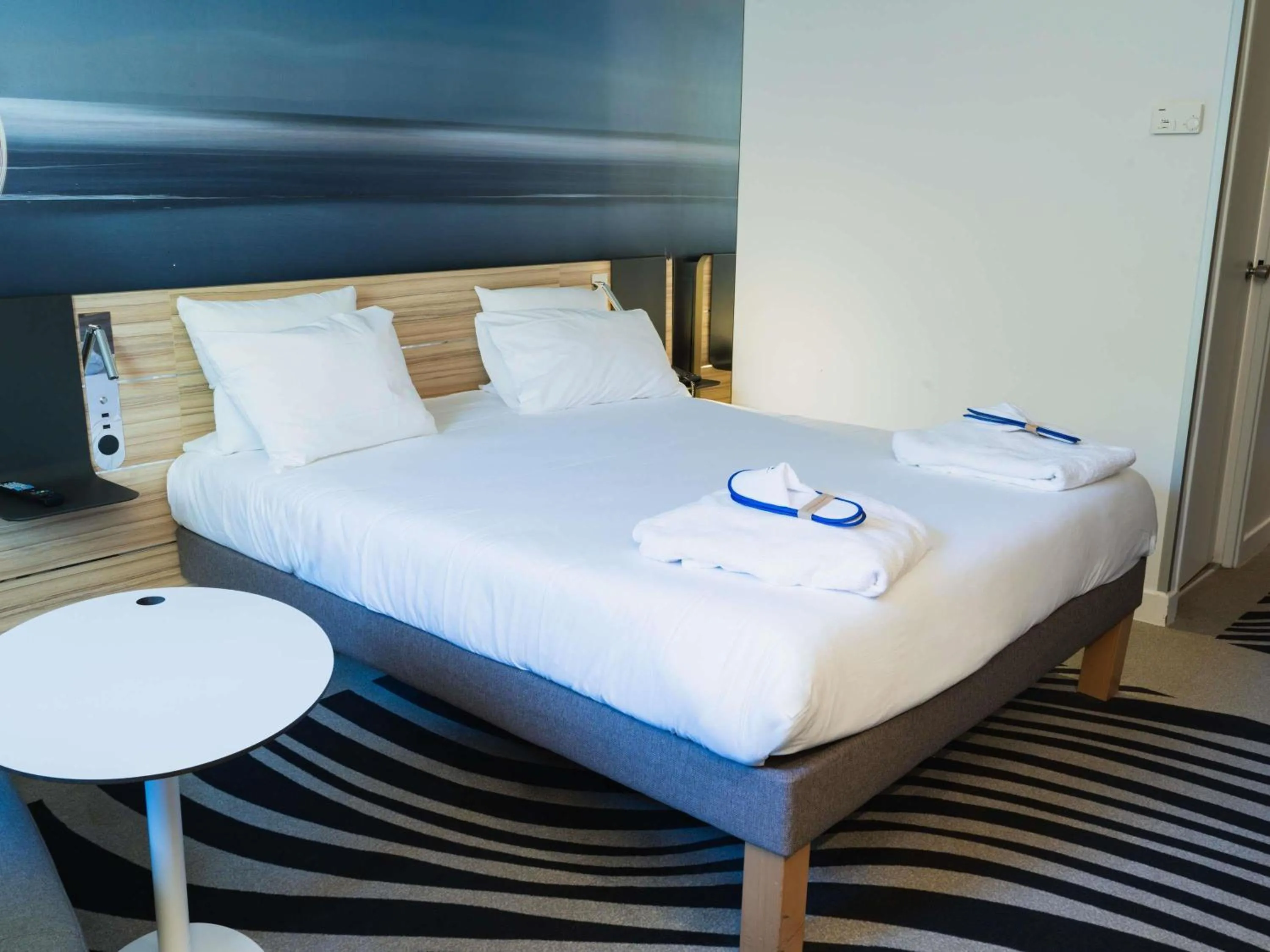 Bedroom, Bed in Novotel Valence Sud