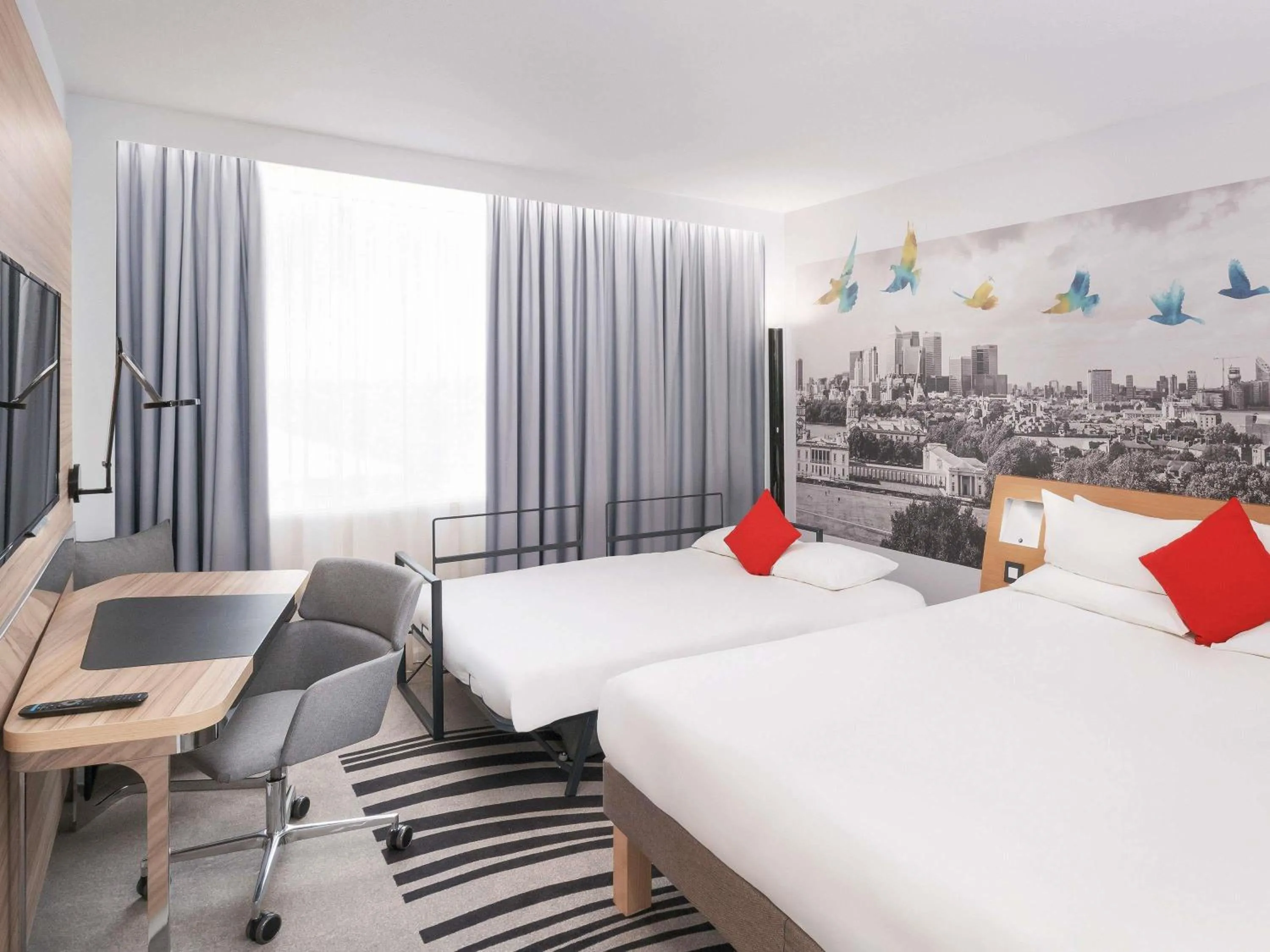 Bedroom, Bed in Novotel Valence Sud