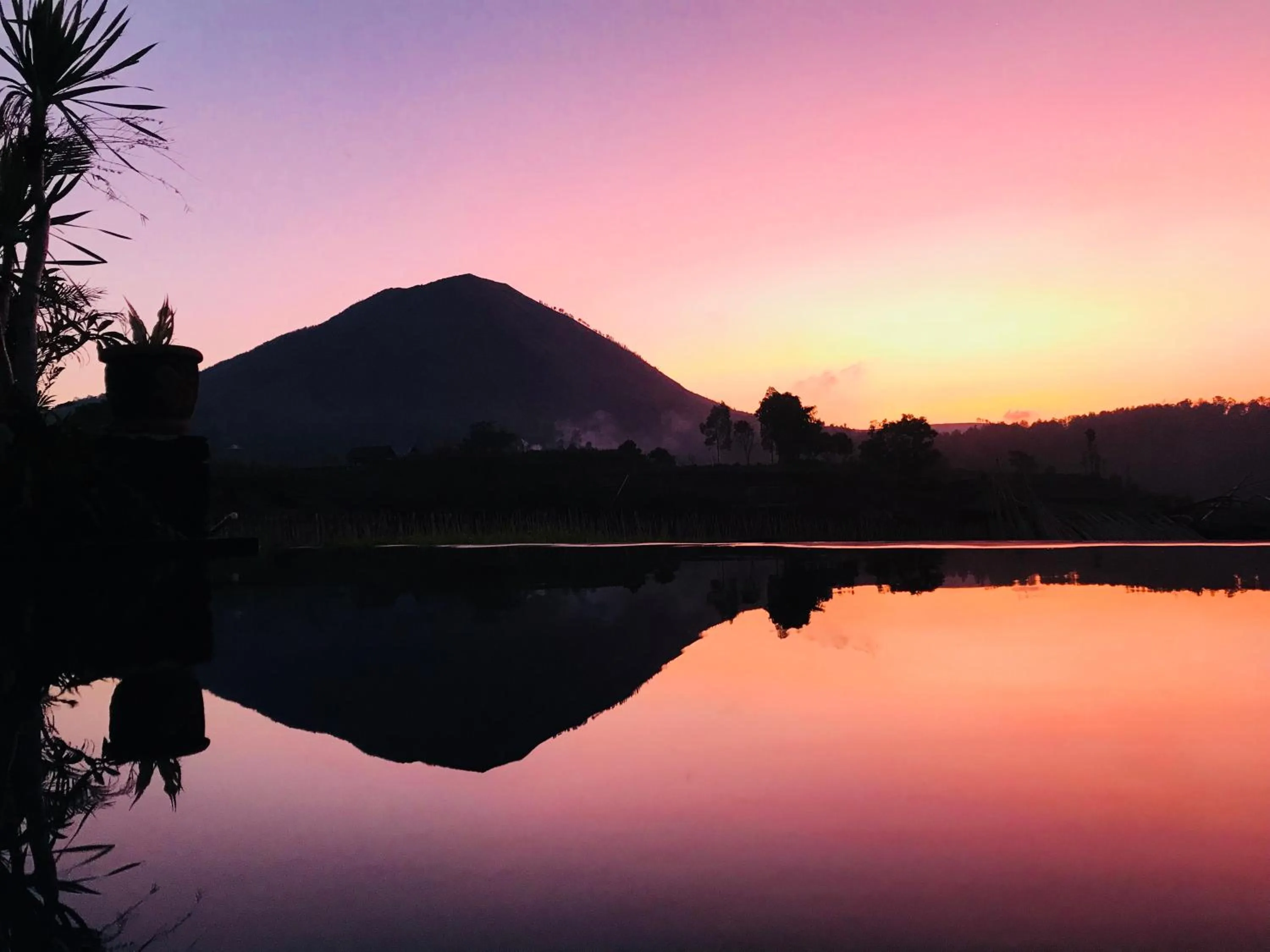 Lake view in Batur Panorama