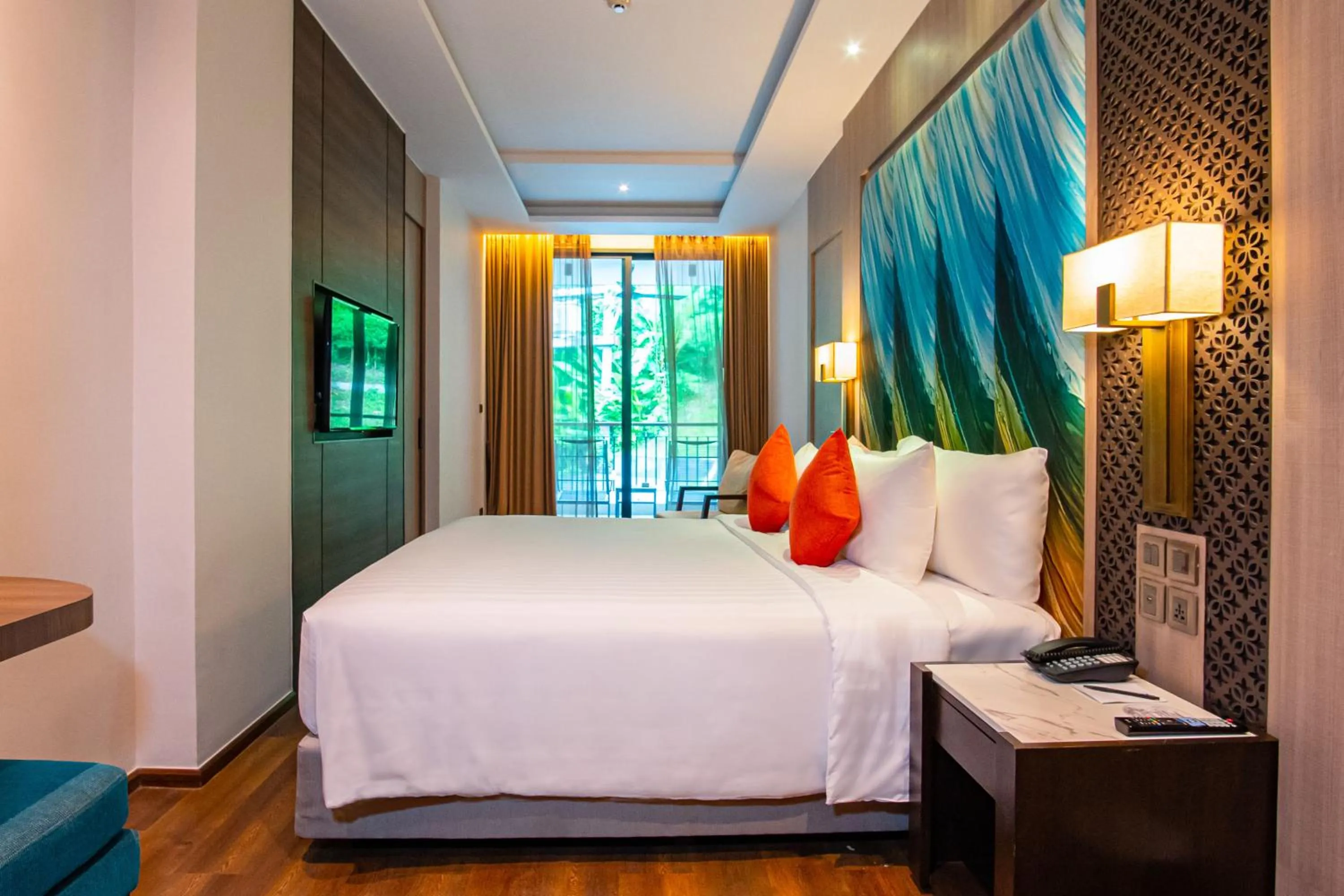 Bed in SKYVIEW Resort Phuket Patong Beach