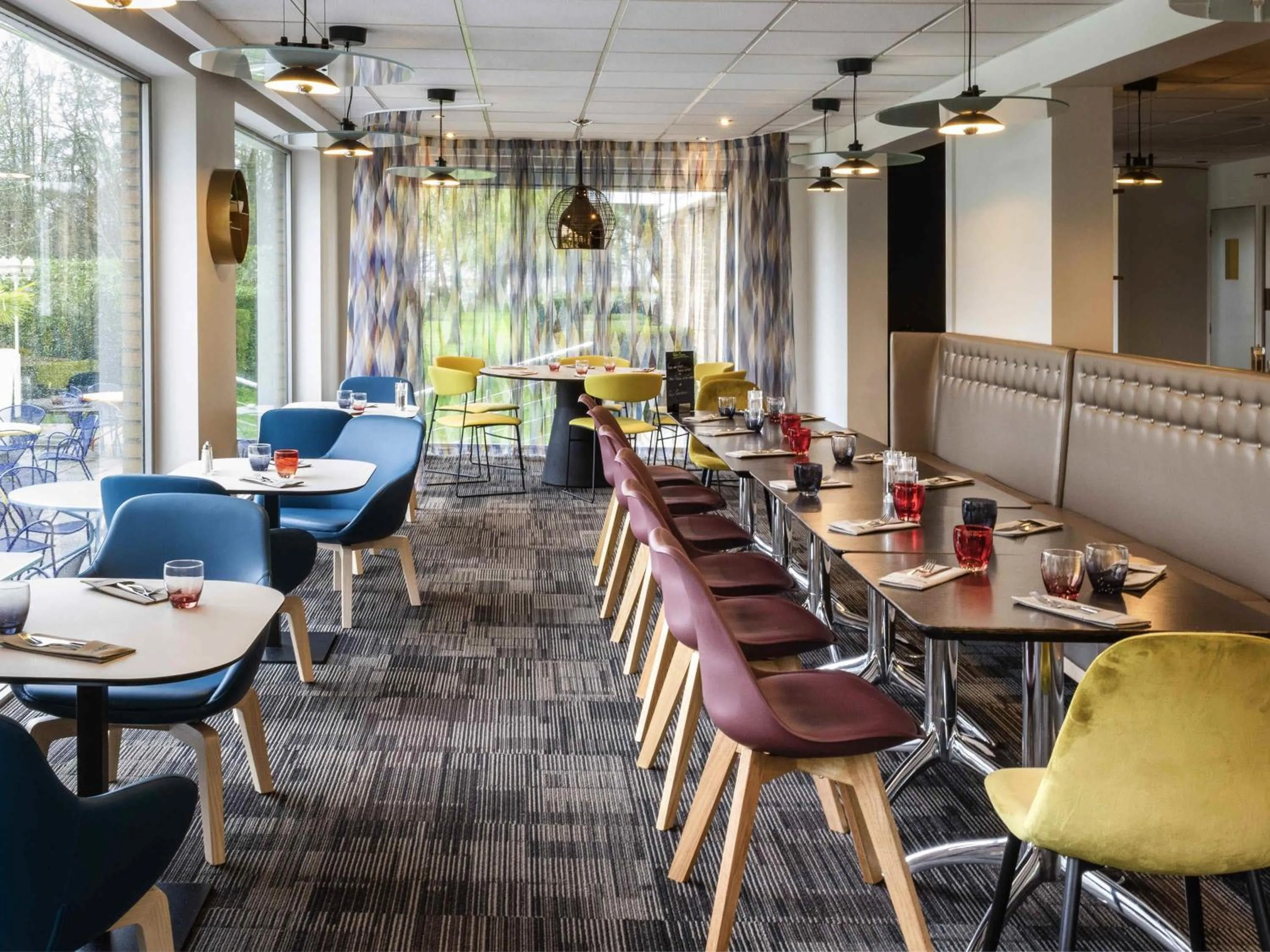 Restaurant/places to eat in Hôtel Novotel Valenciennes