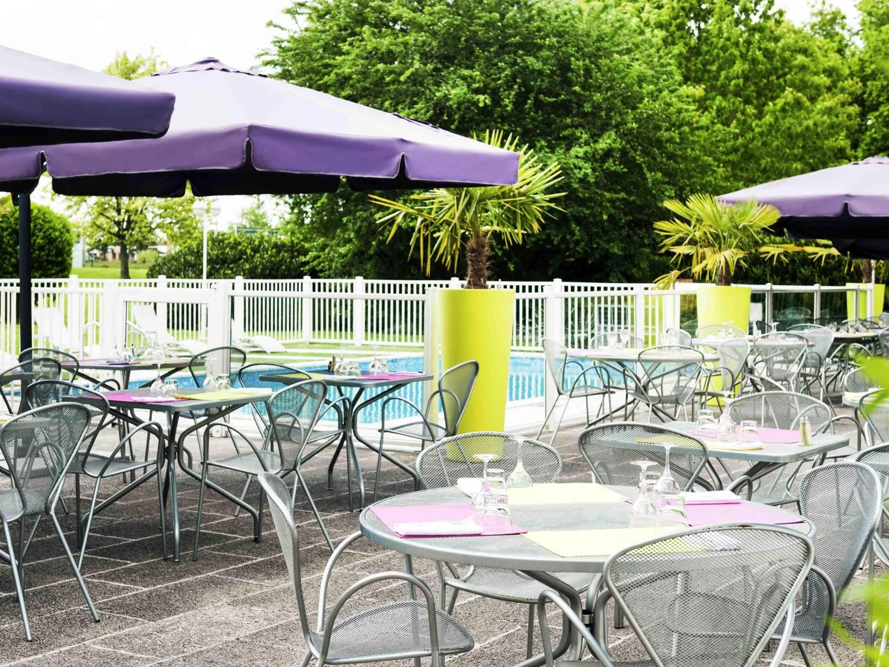 Restaurant/places to eat in Hôtel Novotel Valenciennes