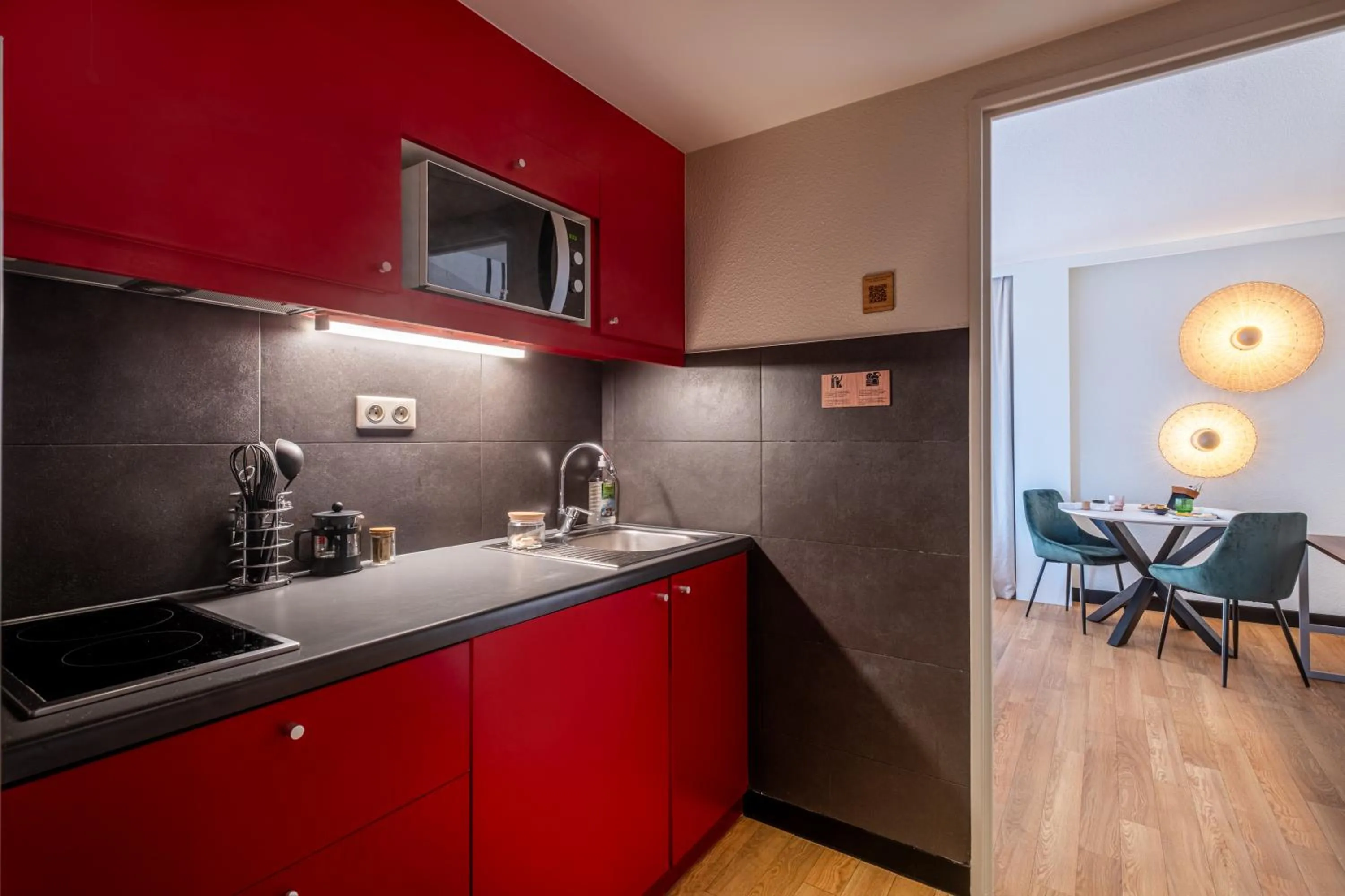 kitchen in FirstName Toulouse Résidence