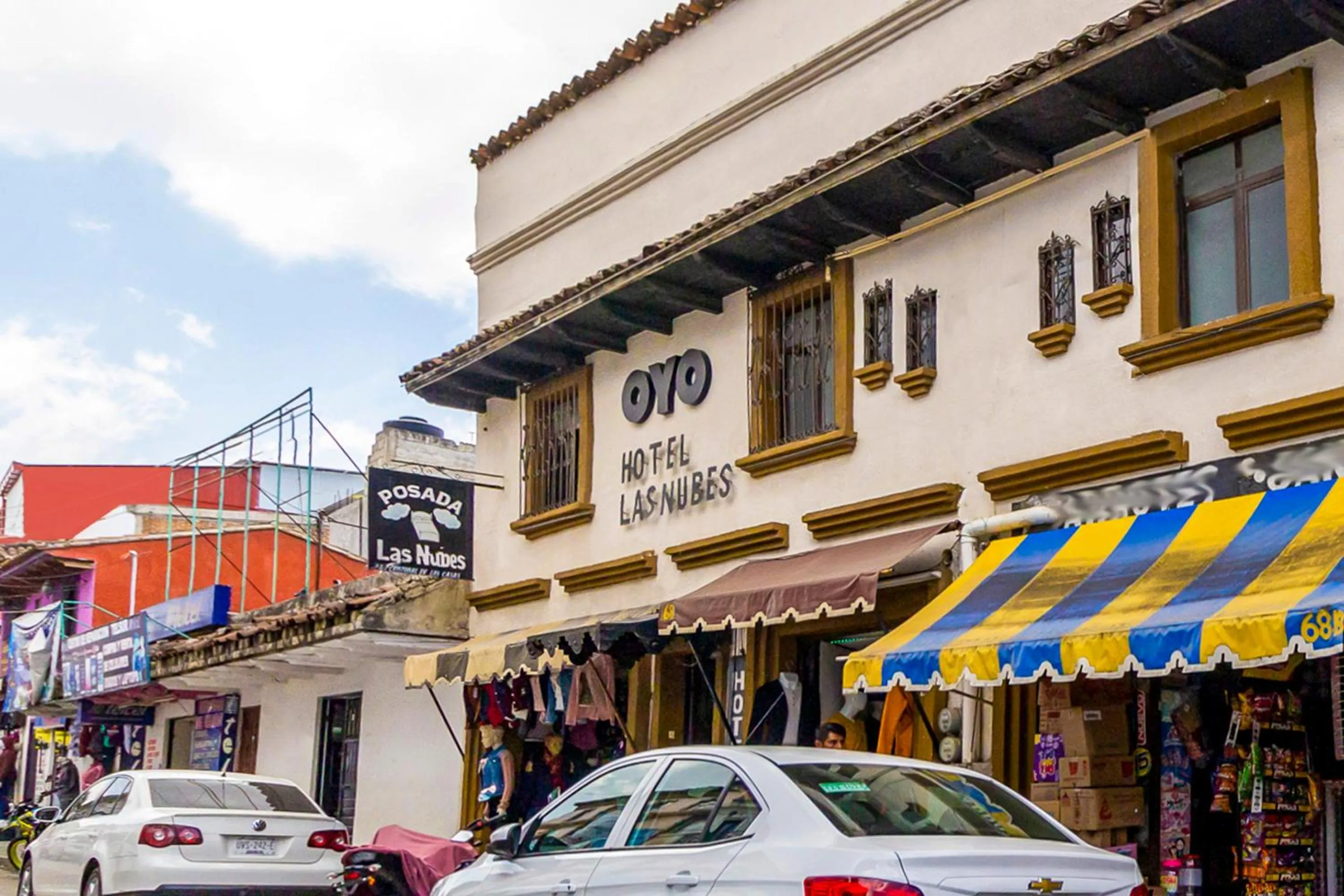 Property building in OYO Hotel Las Nubes,Mercado de Dulces y Artesanias Ambar