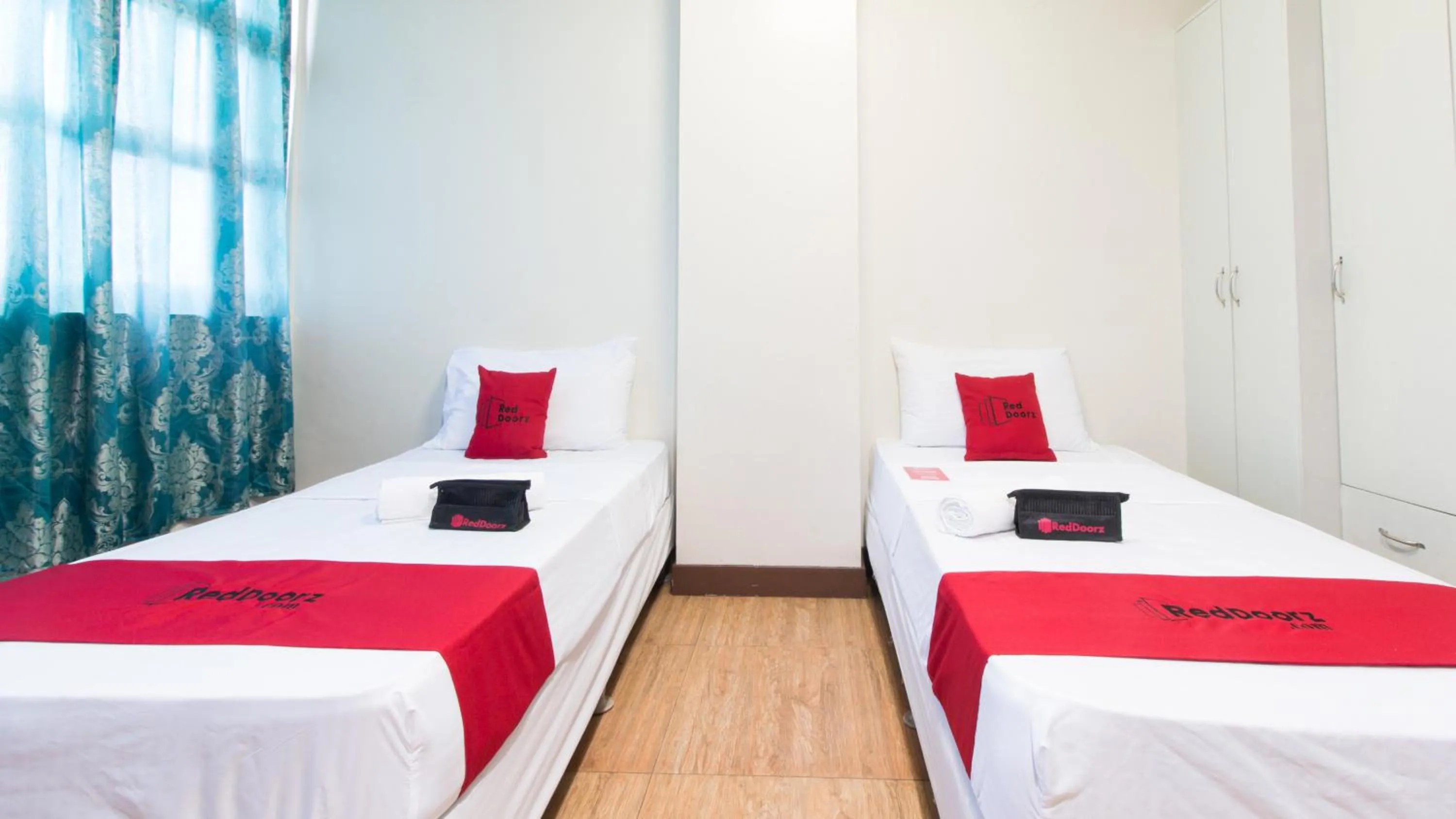 Photo of the whole room, Bed in RedDoorz @ San Jose Tagbak Jaro Iloilo