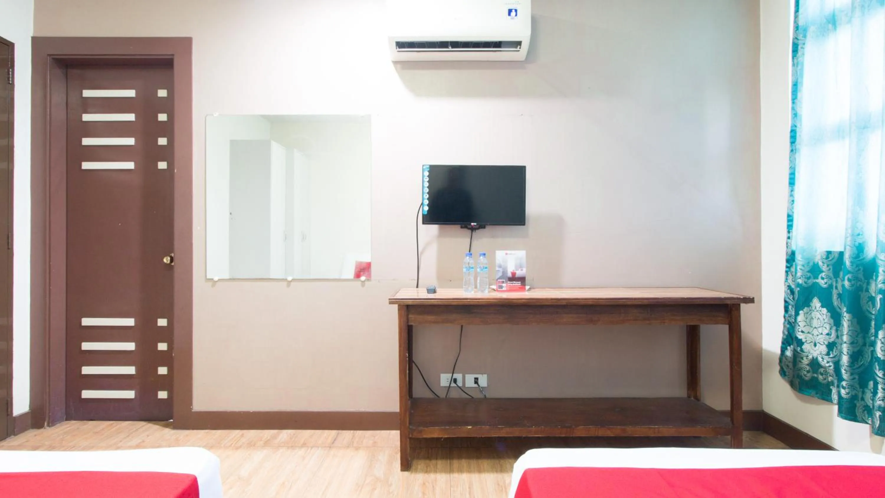 Bed in RedDoorz @ San Jose Tagbak Jaro Iloilo