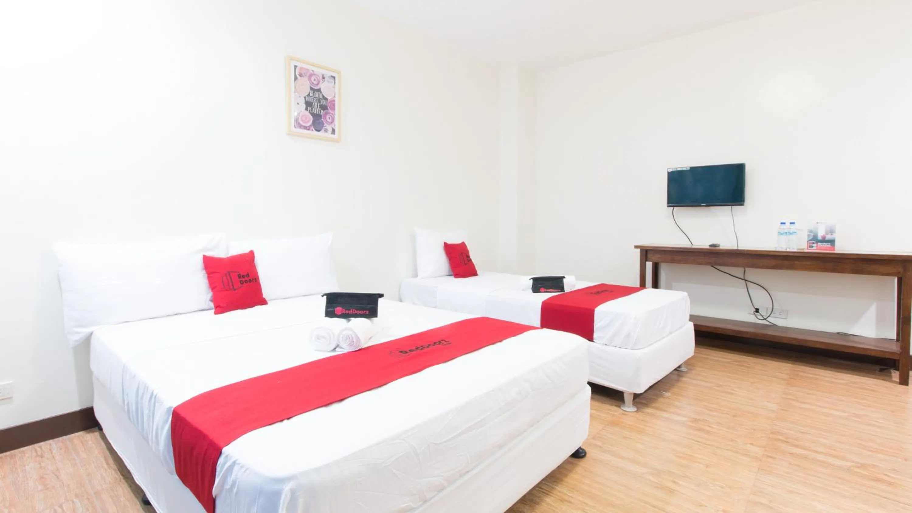 Bed in RedDoorz @ San Jose Tagbak Jaro Iloilo