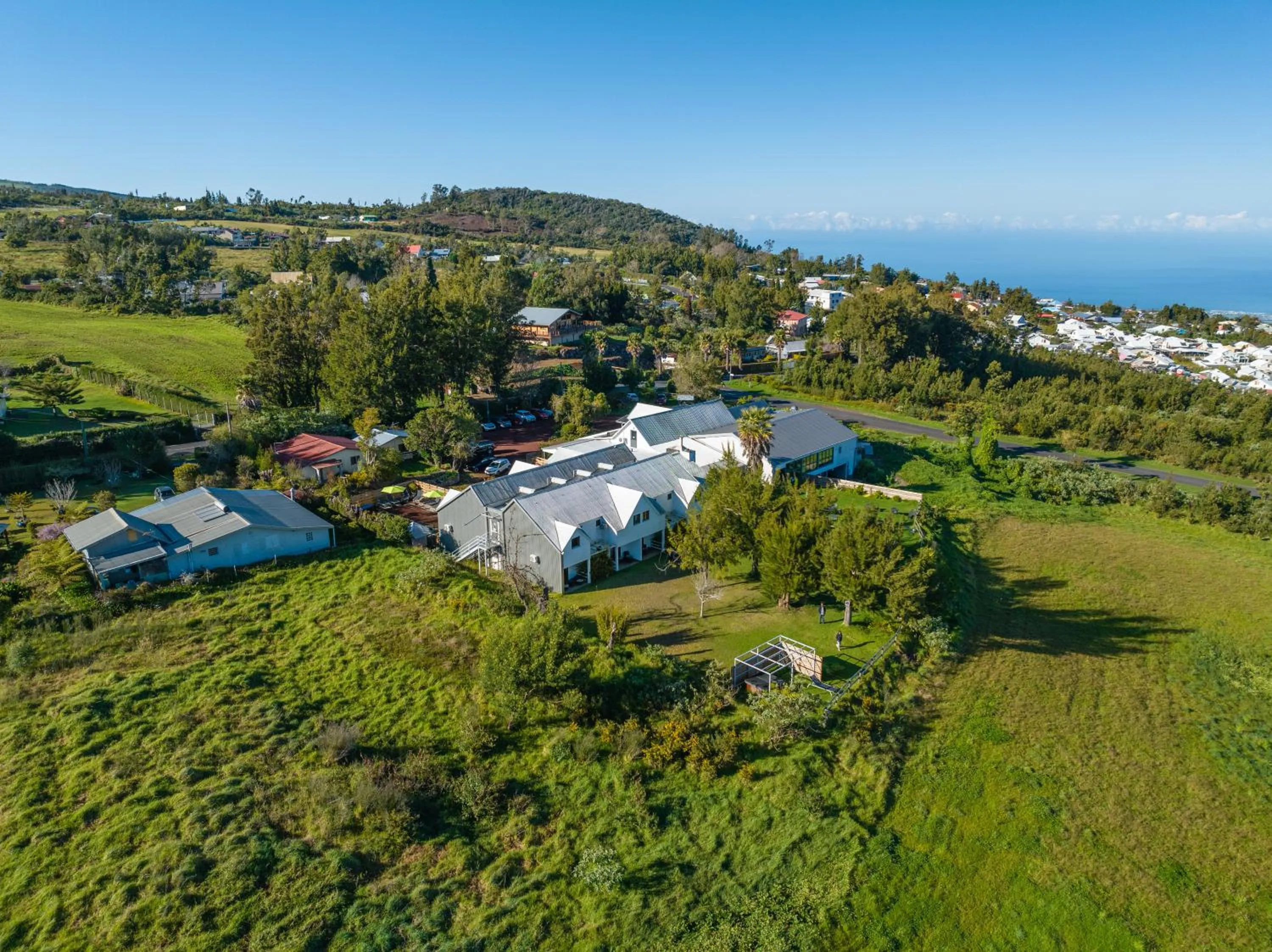 Property building in Les Géraniums