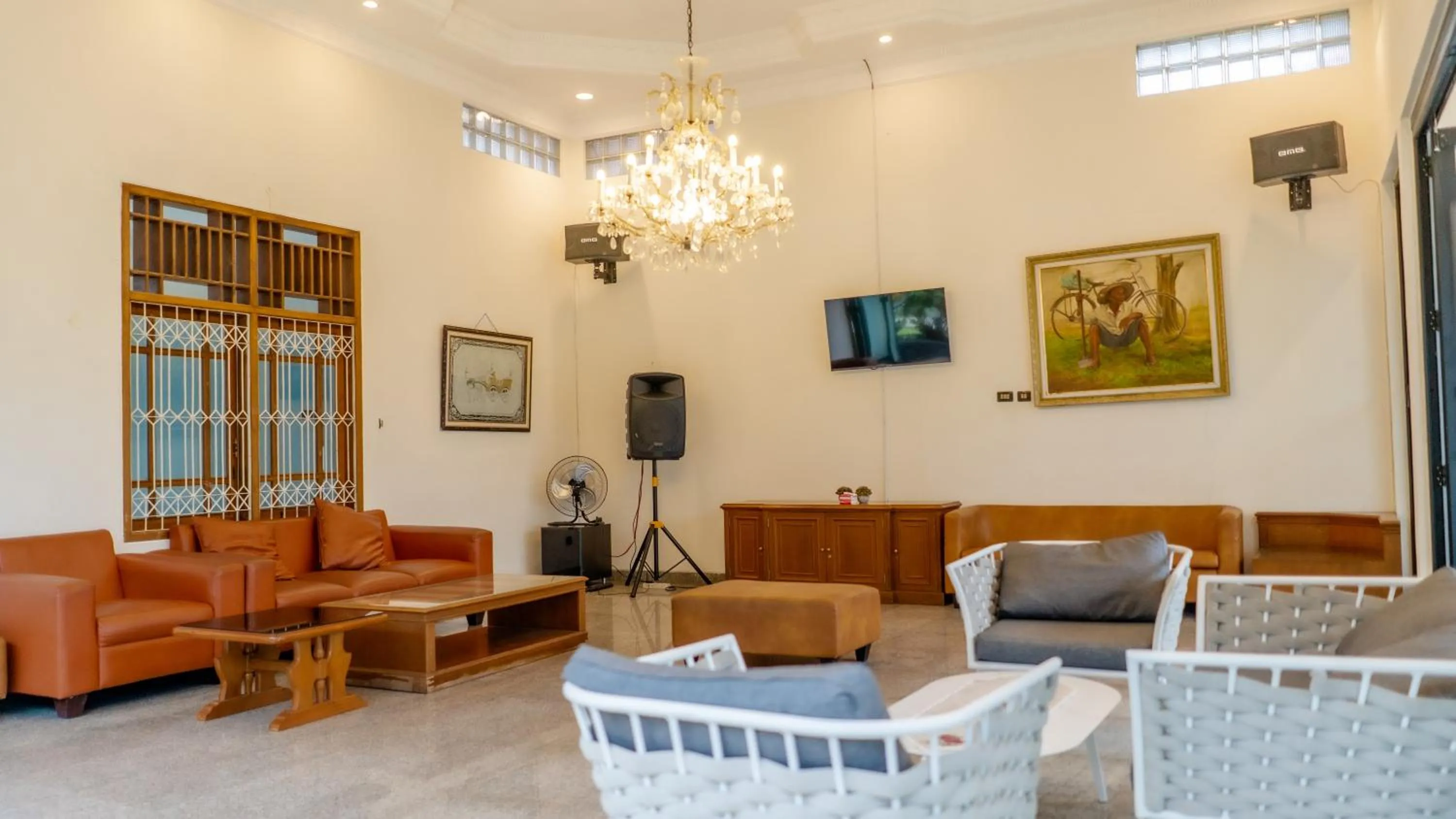 HOTEL & WISMA BINTANG JADAYAT