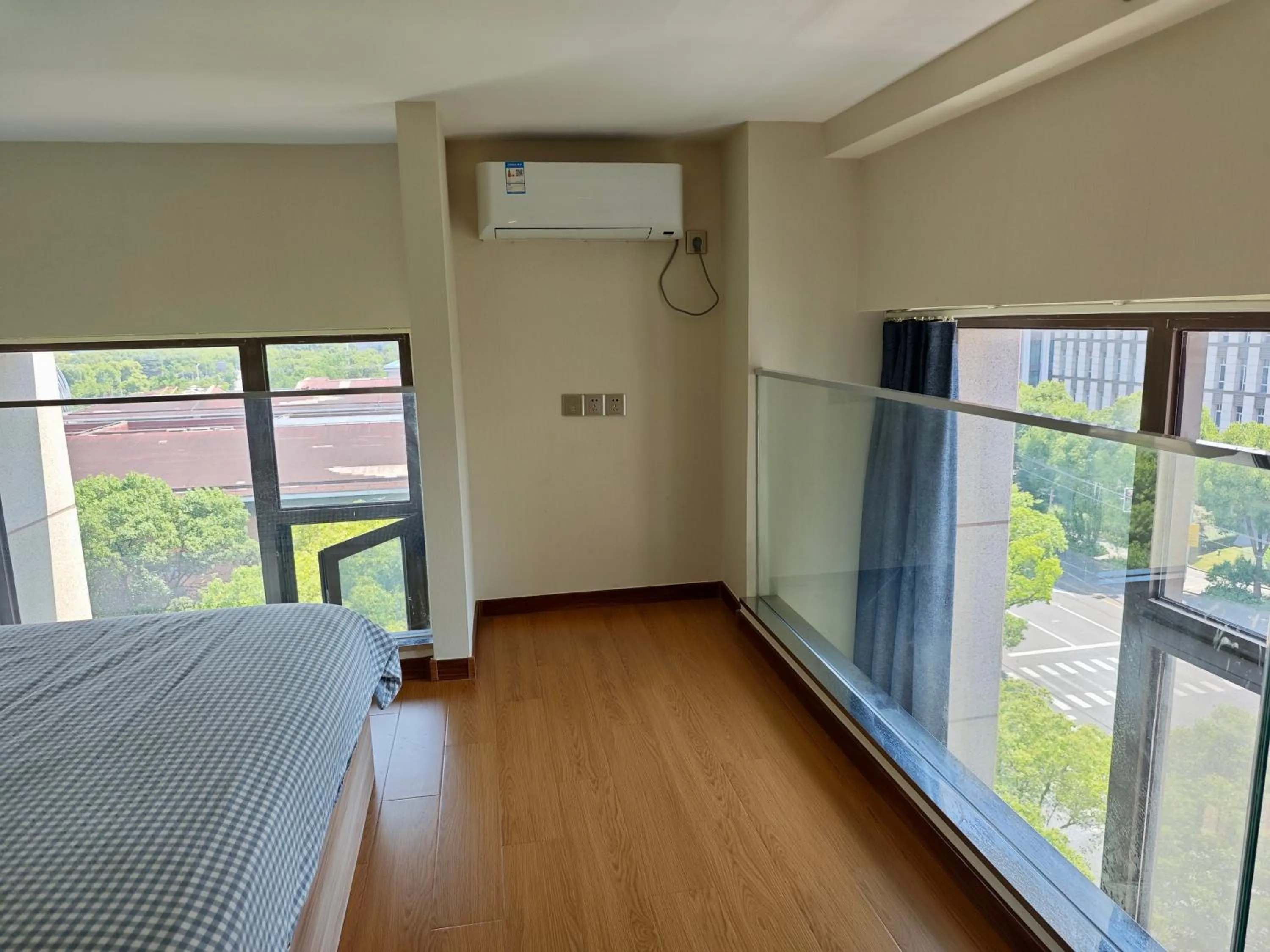 Bed in iNestin Shanghai Apt Waigaoqiao