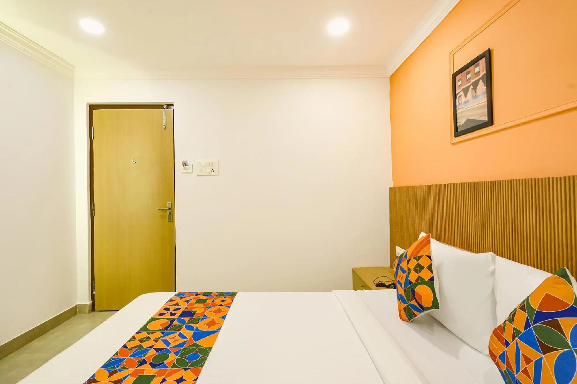 Bed in Fabhotel Cinco Primera Nr LV Prasad, Banjara Hills