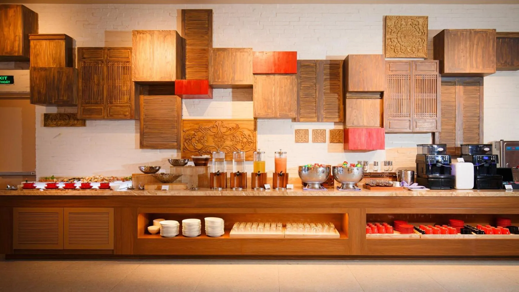 Restaurant/places to eat in Handy Panorama Nha Trang Condotel