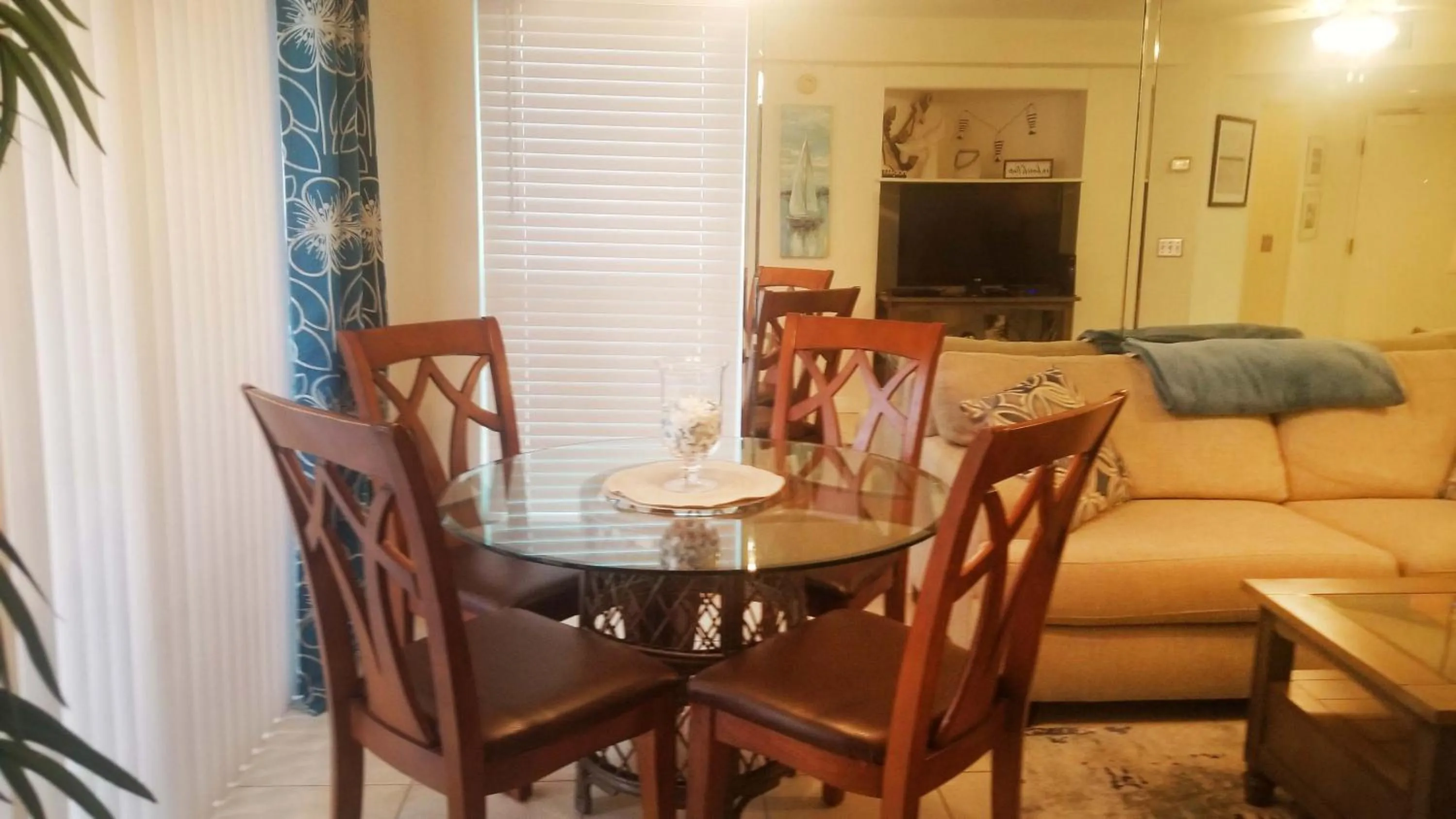 Dining area in Gulf Strand Resort by Travel Resort Services