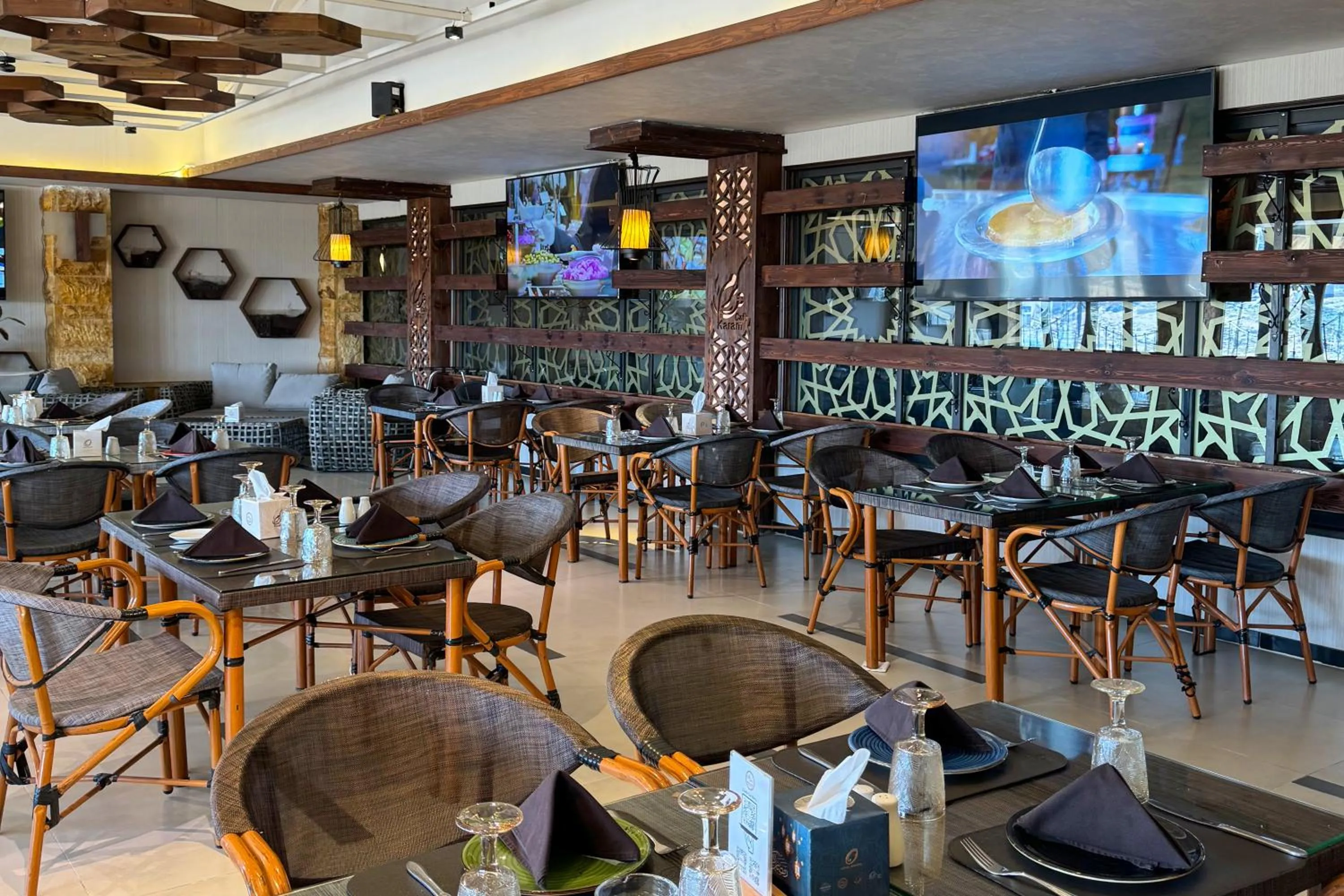 Food and drinks in Opal Hotel Amman