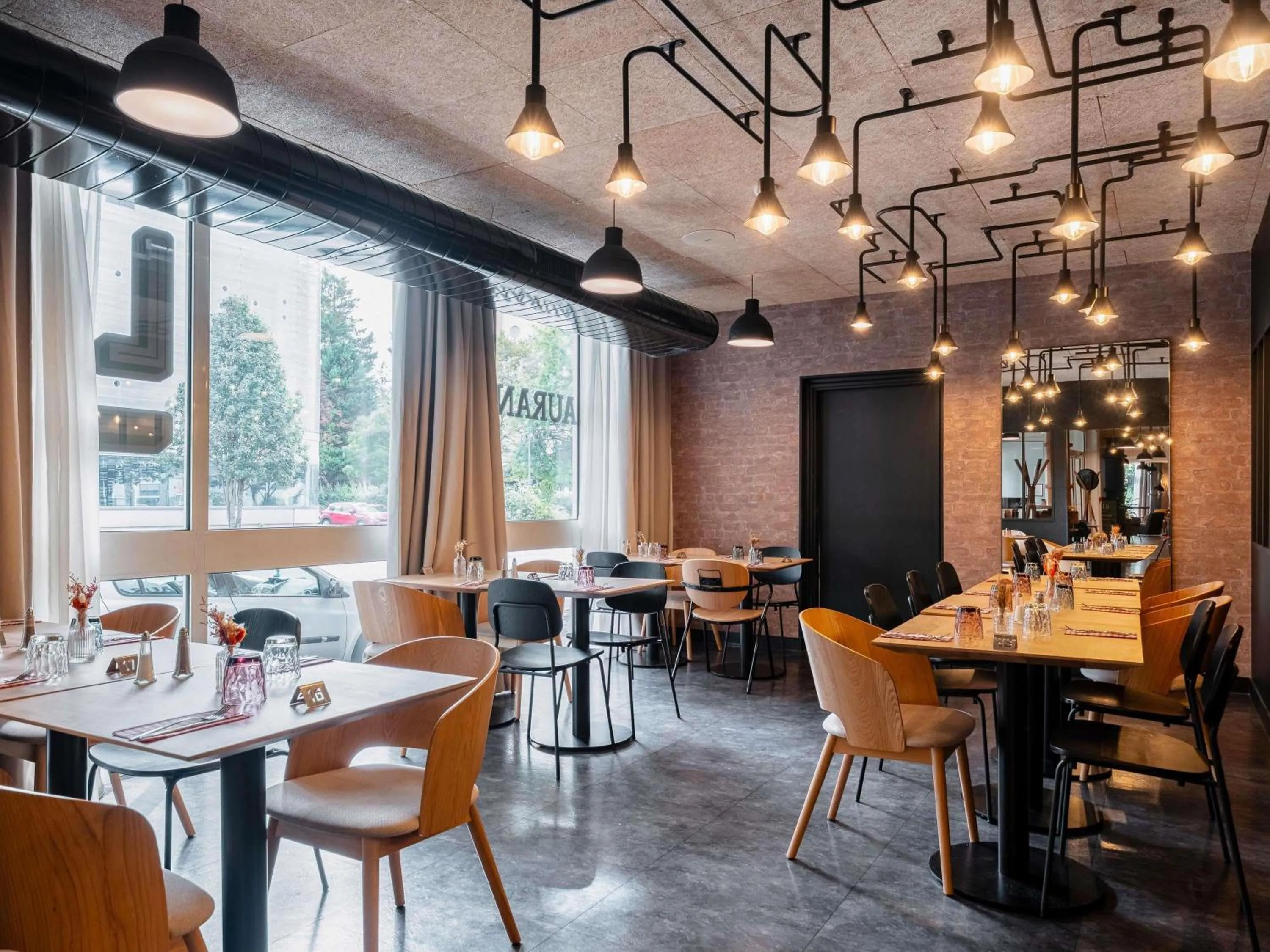 Restaurant/places to eat in Ibis Styles Lyon Villeurbanne Parc de la Tête d'Or