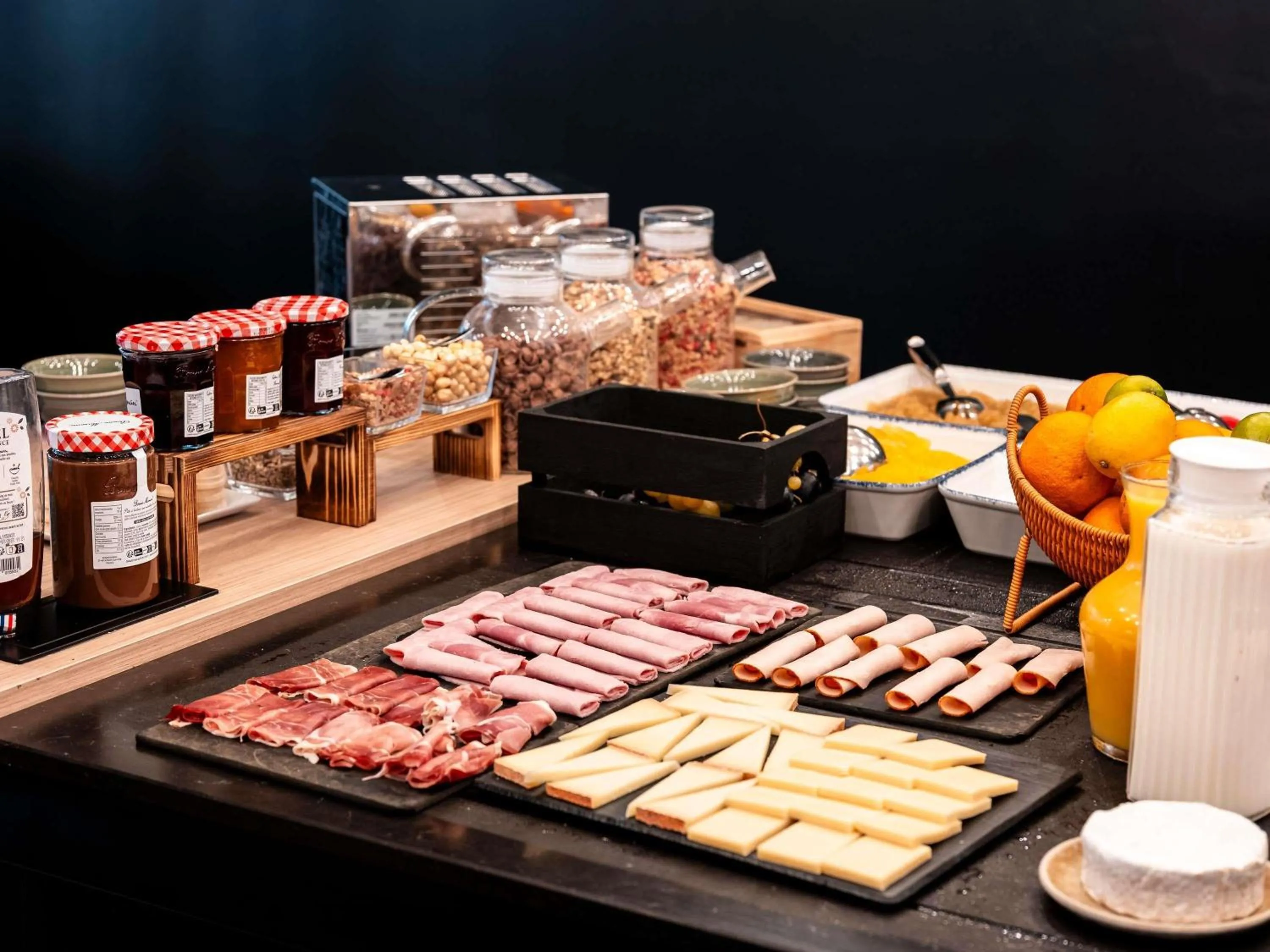 Breakfast in Ibis Styles Lyon Villeurbanne Parc de la Tête d'Or