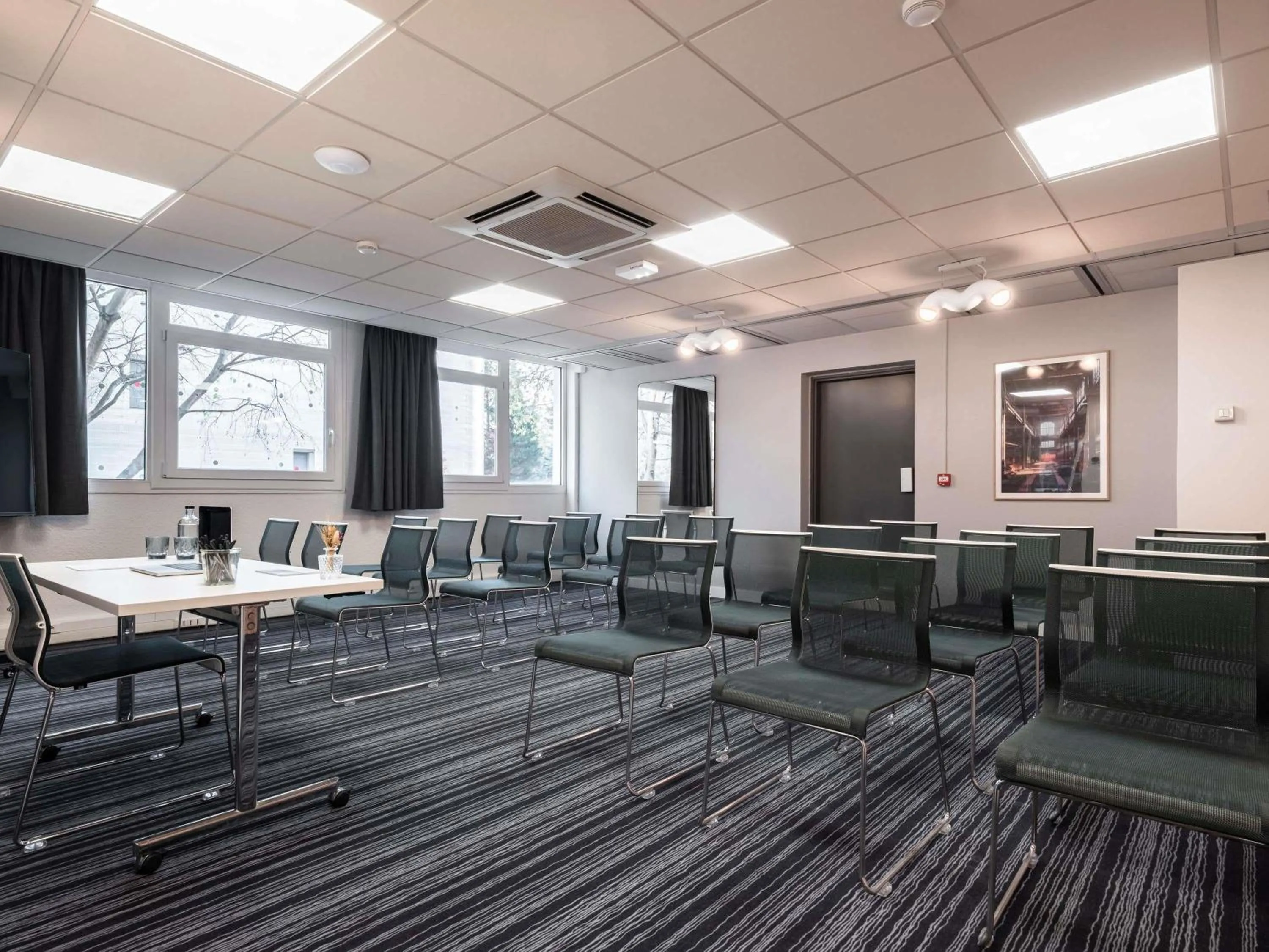 Meeting/conference room in Ibis Styles Lyon Villeurbanne Parc de la Tête d'Or