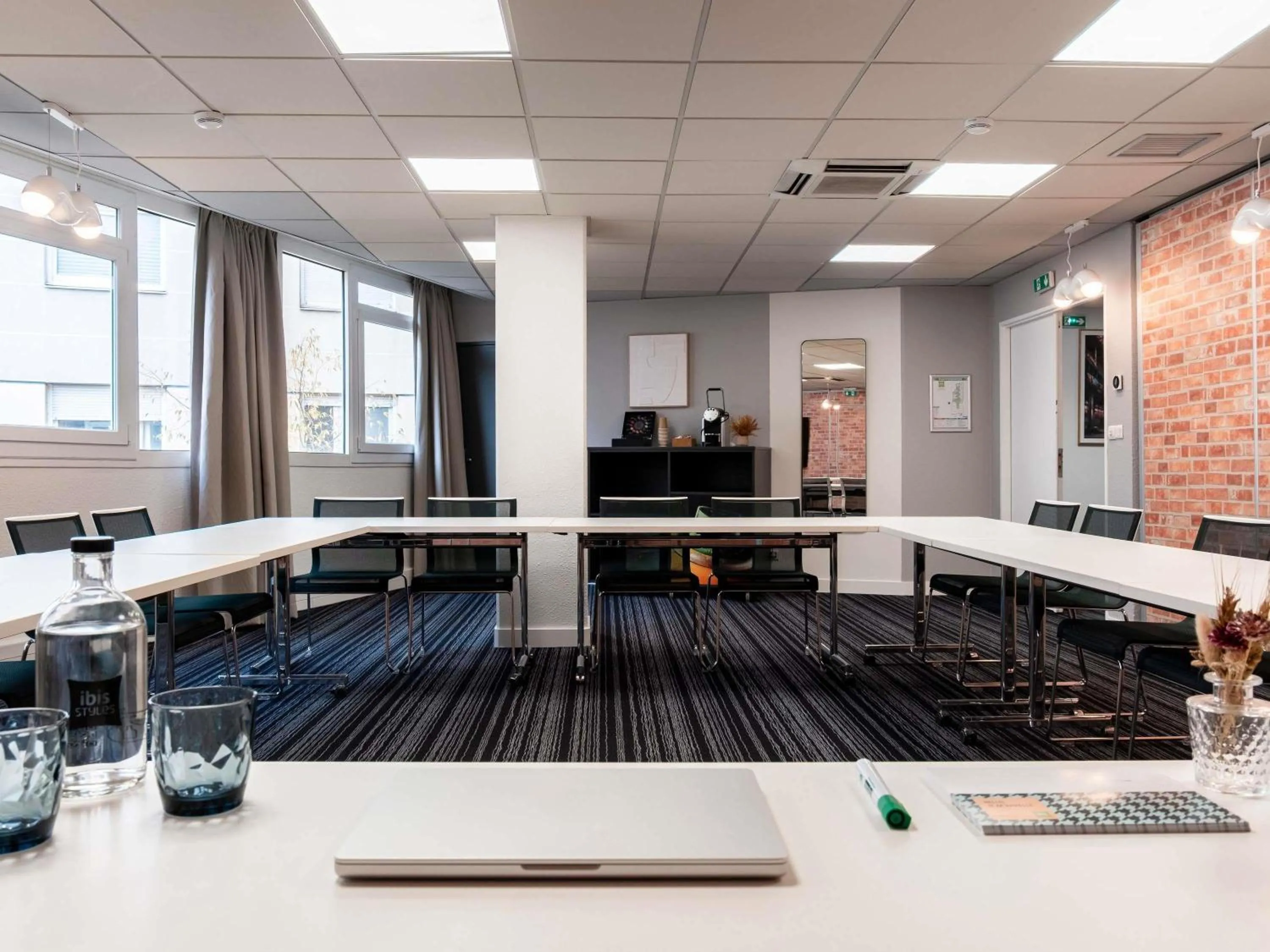 Meeting/conference room in Ibis Styles Lyon Villeurbanne Parc de la Tête d'Or
