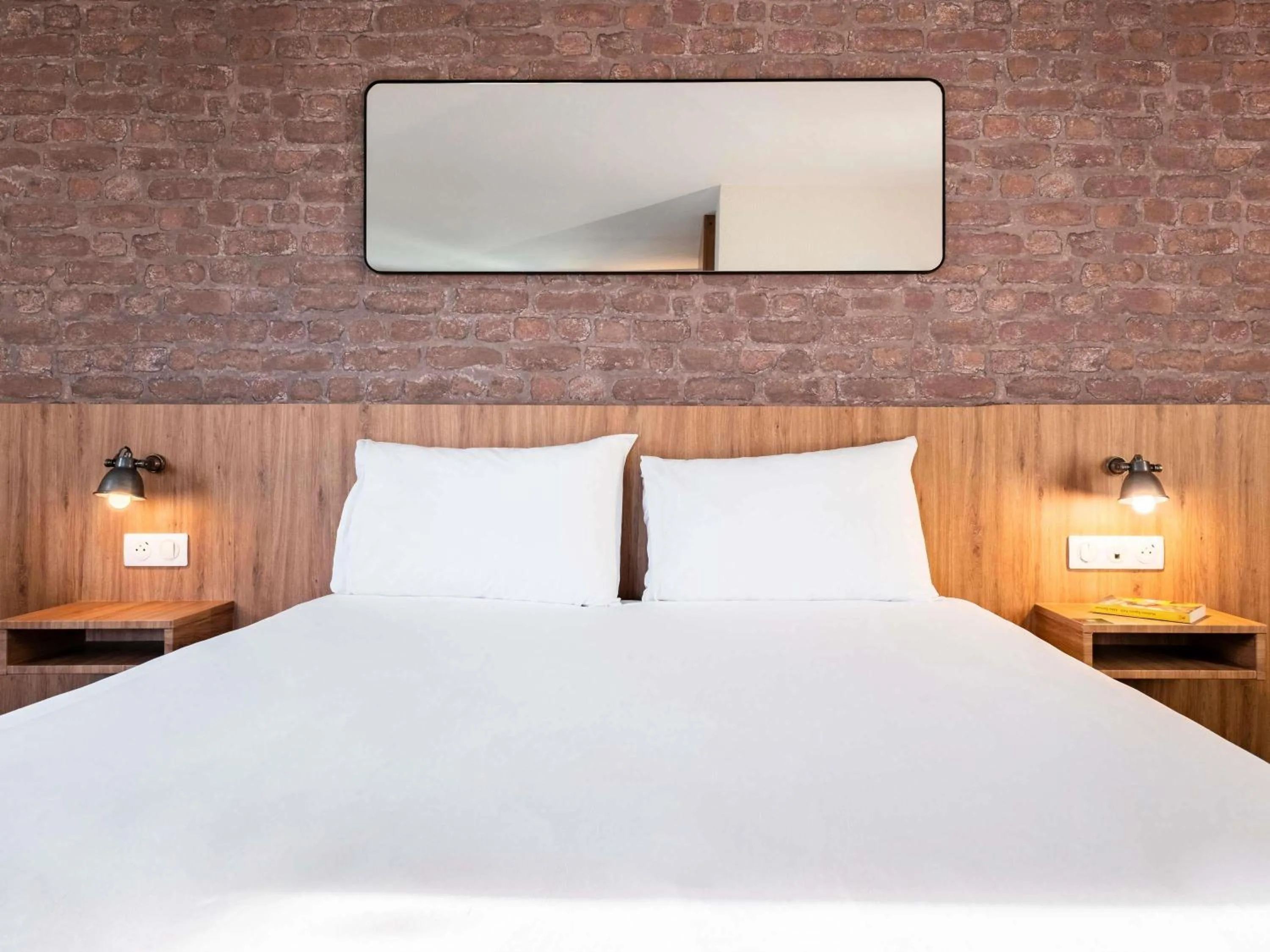 Bedroom, Bed in Ibis Styles Lyon Villeurbanne Parc de la Tête d'Or