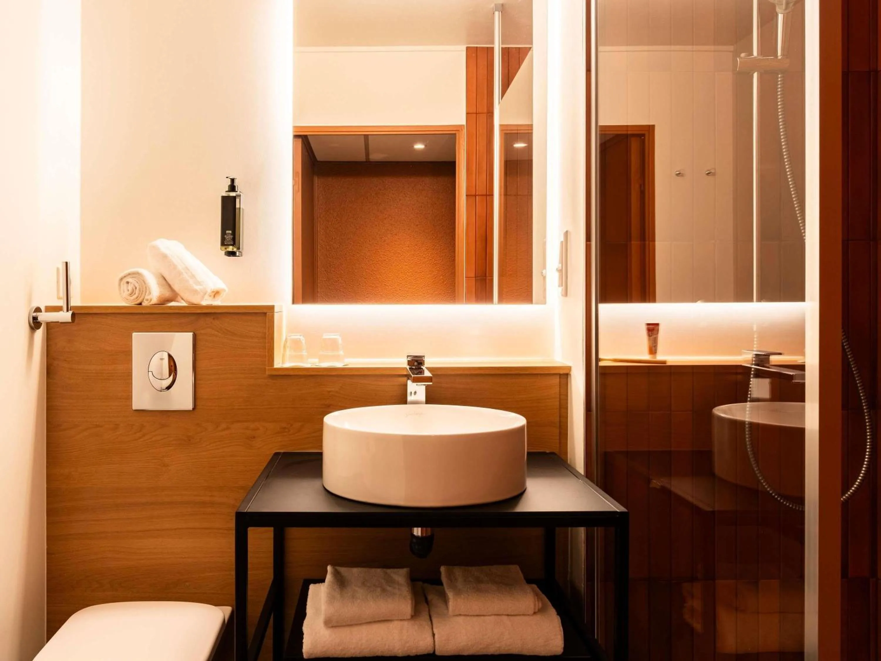 Bedroom in Ibis Styles Lyon Villeurbanne Parc de la Tête d'Or