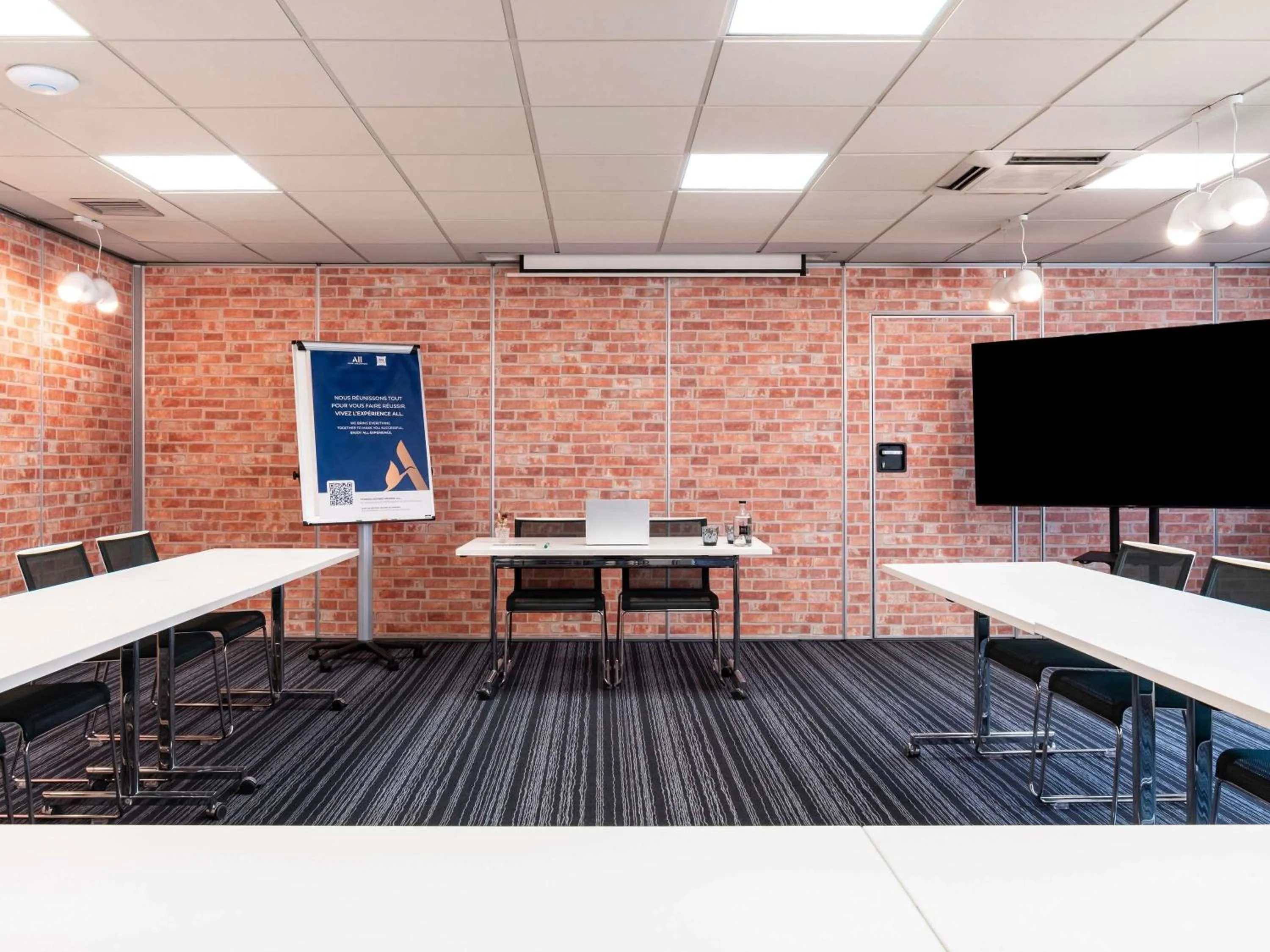 Meeting/conference room in Ibis Styles Lyon Villeurbanne Parc de la Tête d'Or