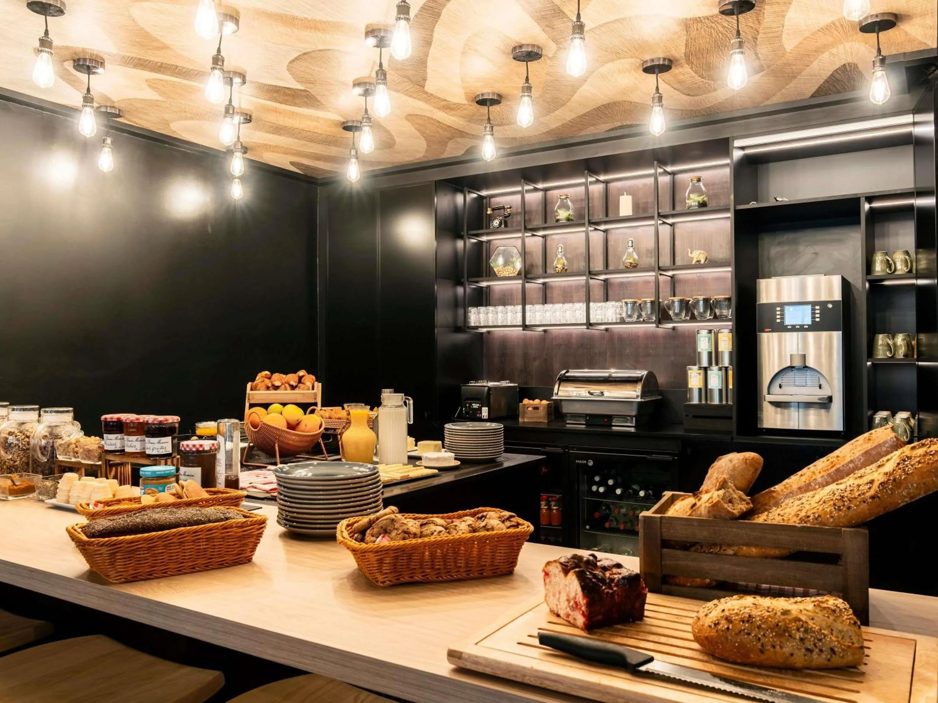 Breakfast in Ibis Styles Lyon Villeurbanne Parc de la Tête d'Or