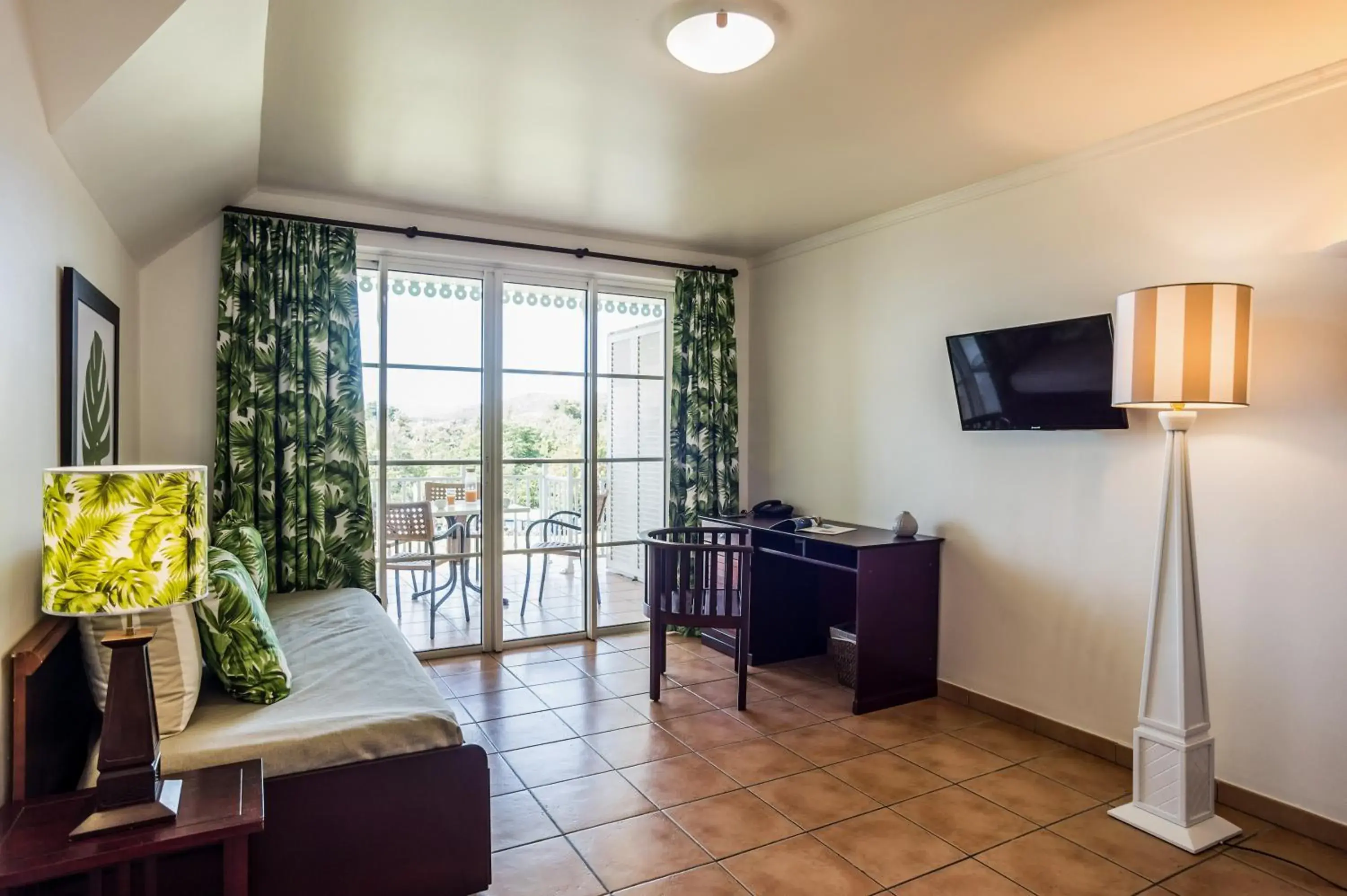 One-Bedroom Apartment with Terrace (4 People) in Village Pierre & Vacances Sainte Luce One-Bedroom Apartment with Terrace (4 People) in Village Pierre & Vacances Sainte Luce