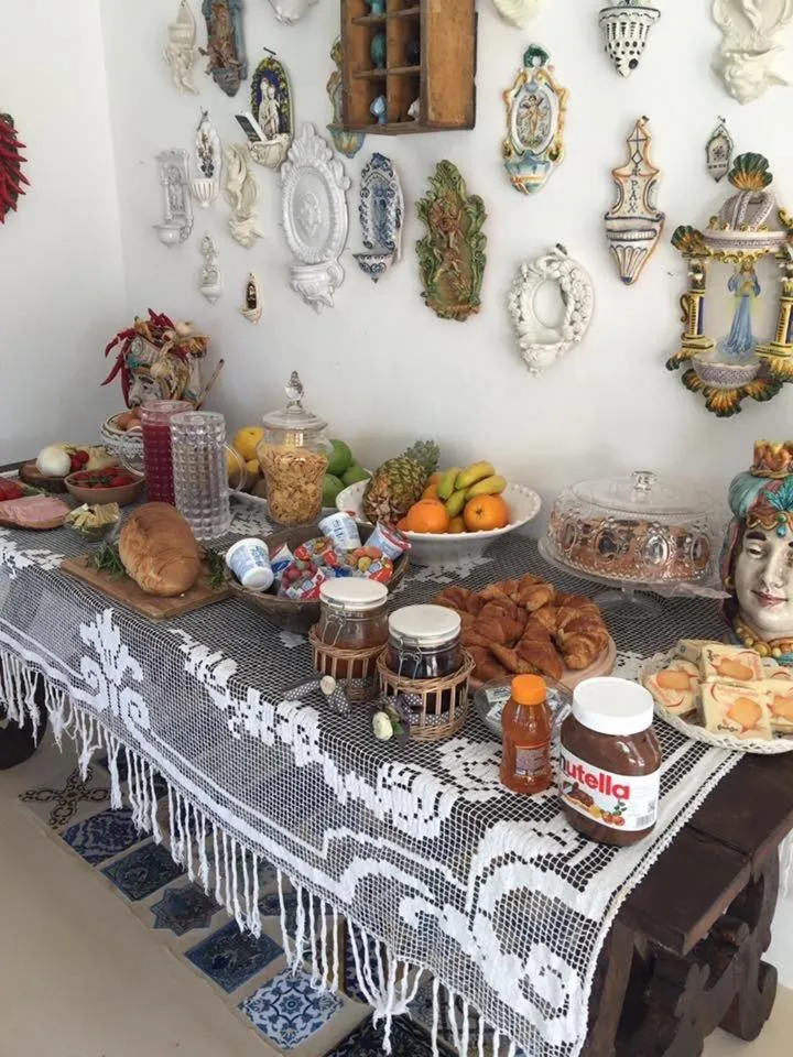 Breakfast in Puntebianche B&B