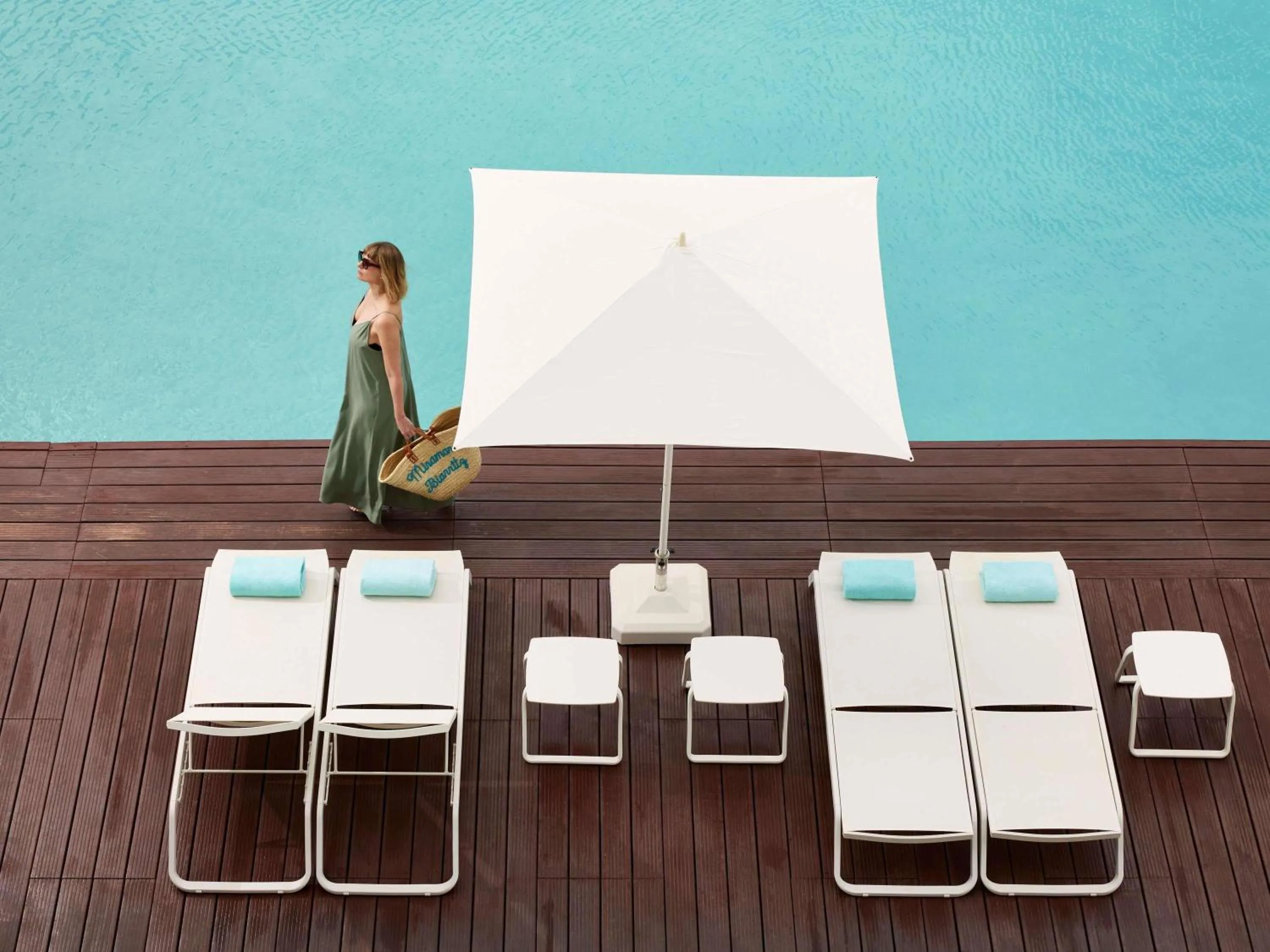 Lounge or bar in Sofitel Biarritz Le Miramar Thalassa