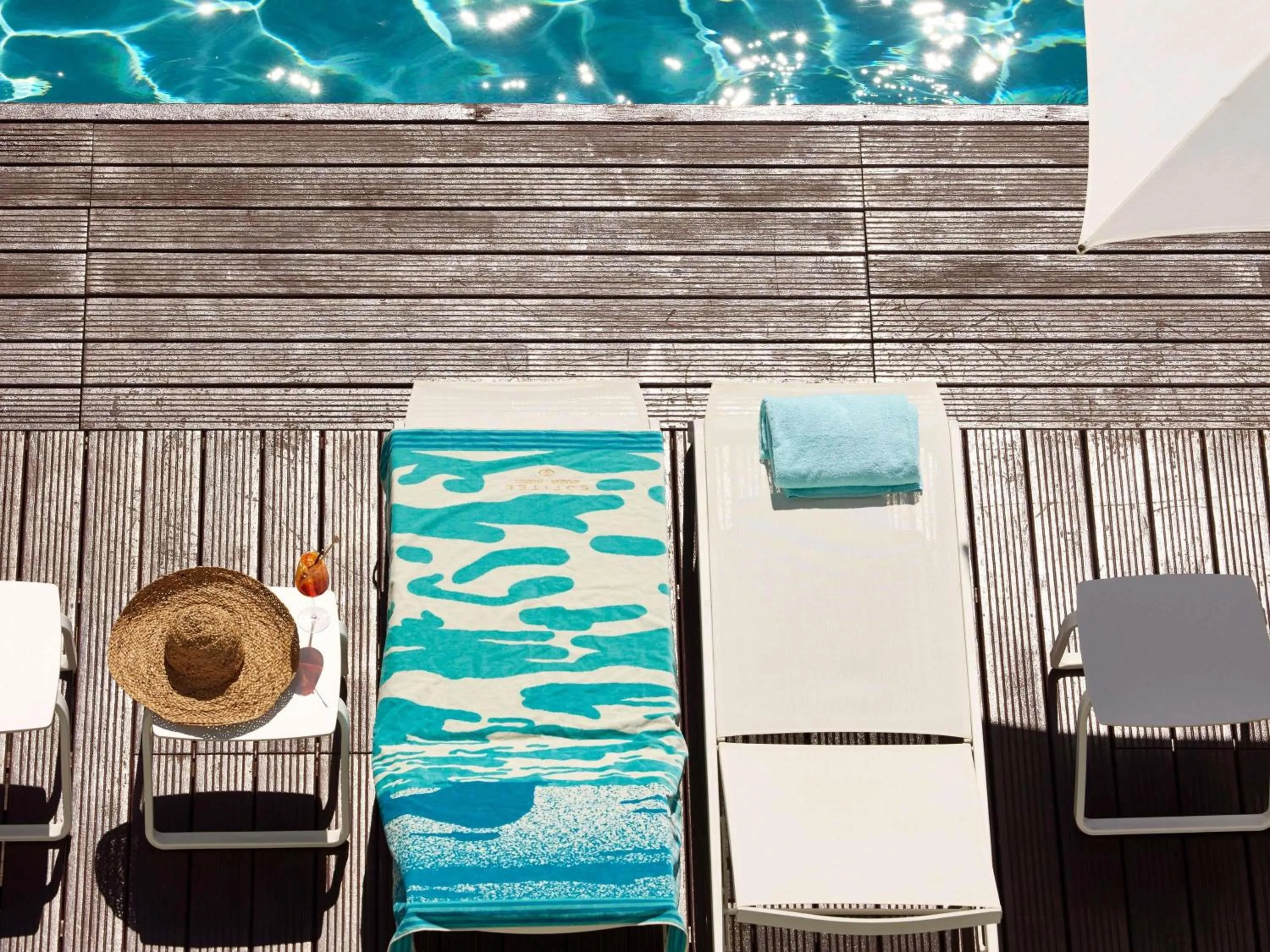 Lounge or bar in Sofitel Biarritz Le Miramar Thalassa