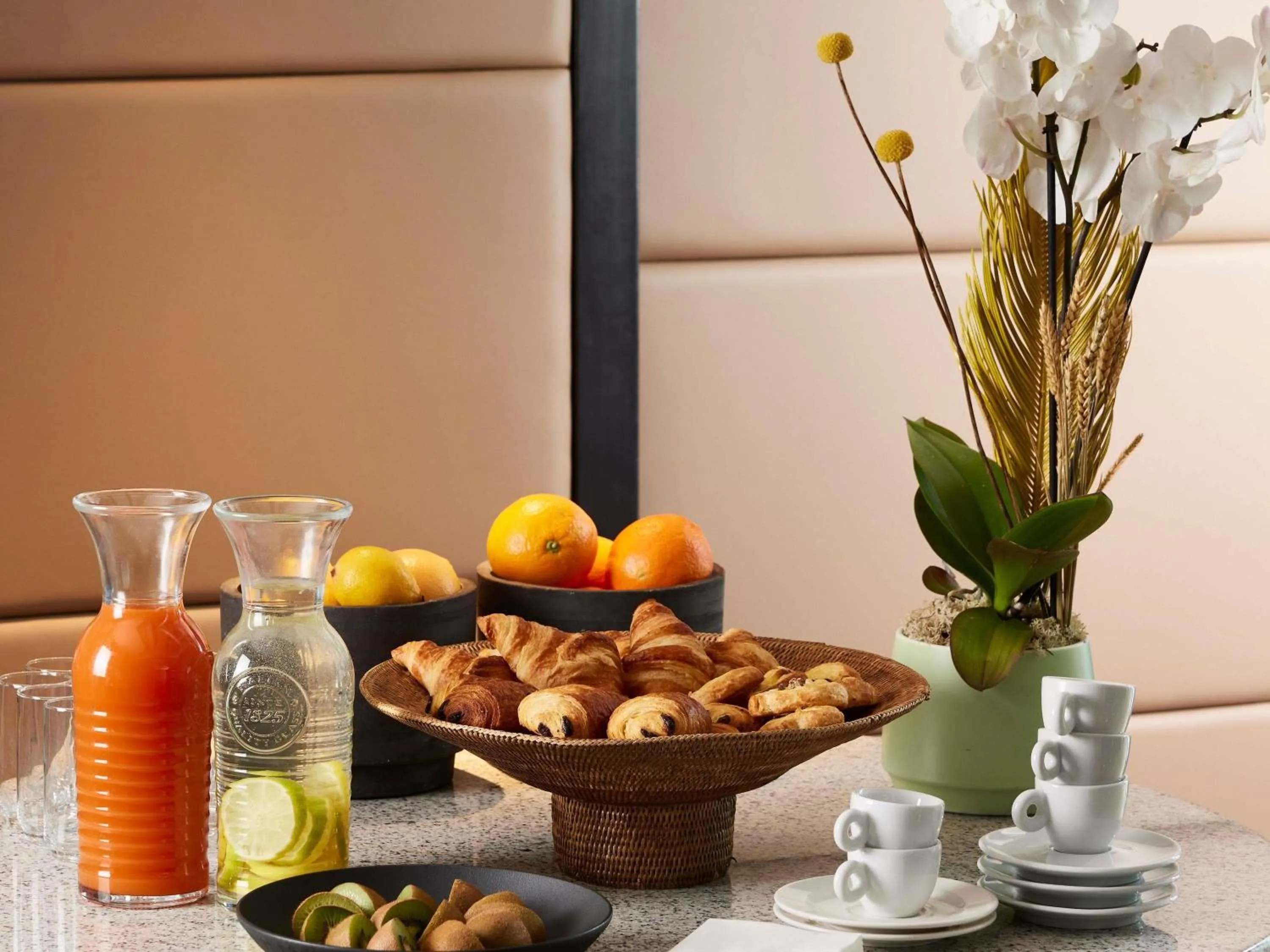 Restaurant/places to eat in Sofitel Biarritz Le Miramar Thalassa