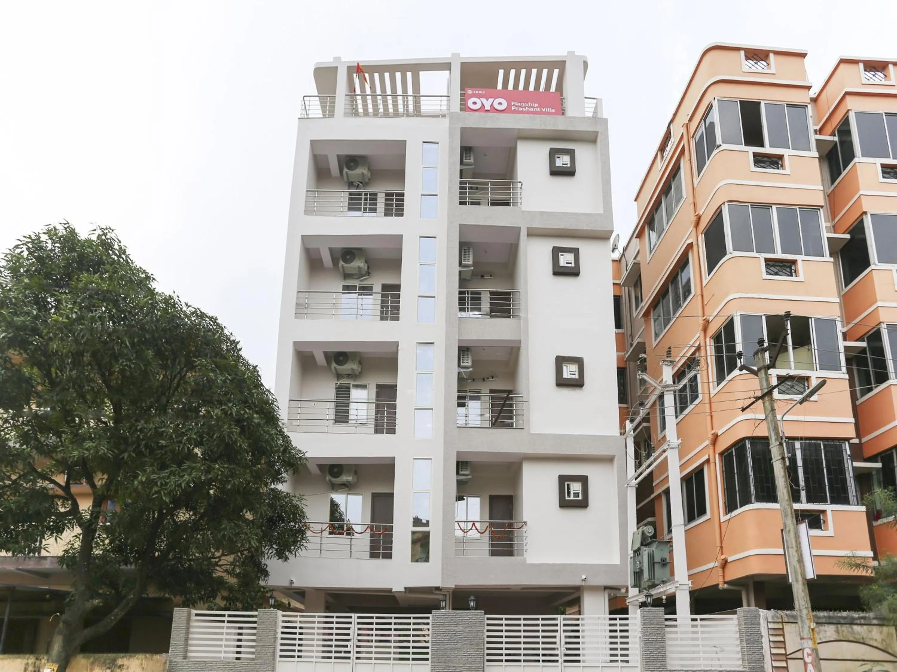 Facade/entrance in Super Hotel O Prashant Villa