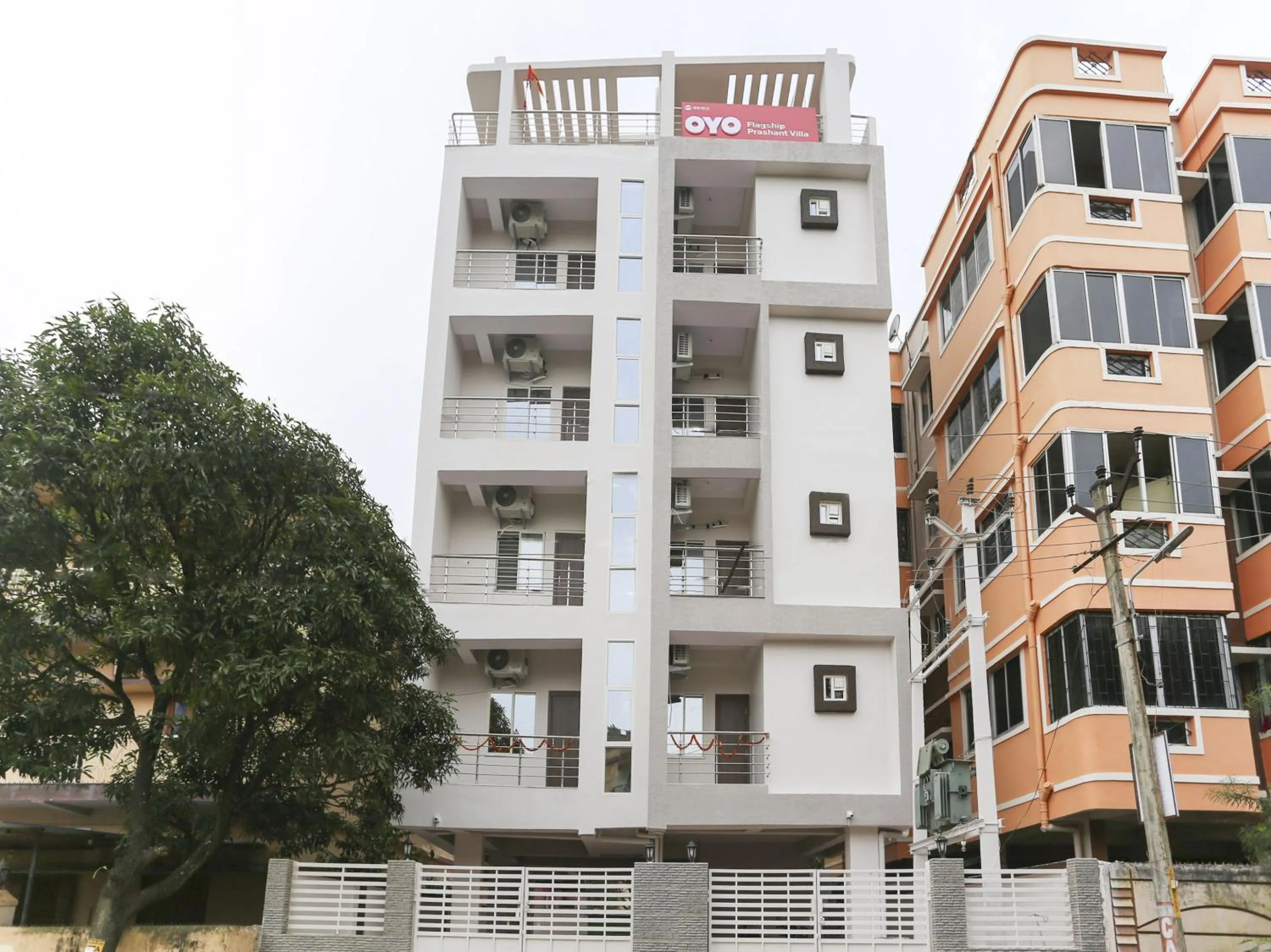 Facade/entrance in Super Hotel O Prashant Villa